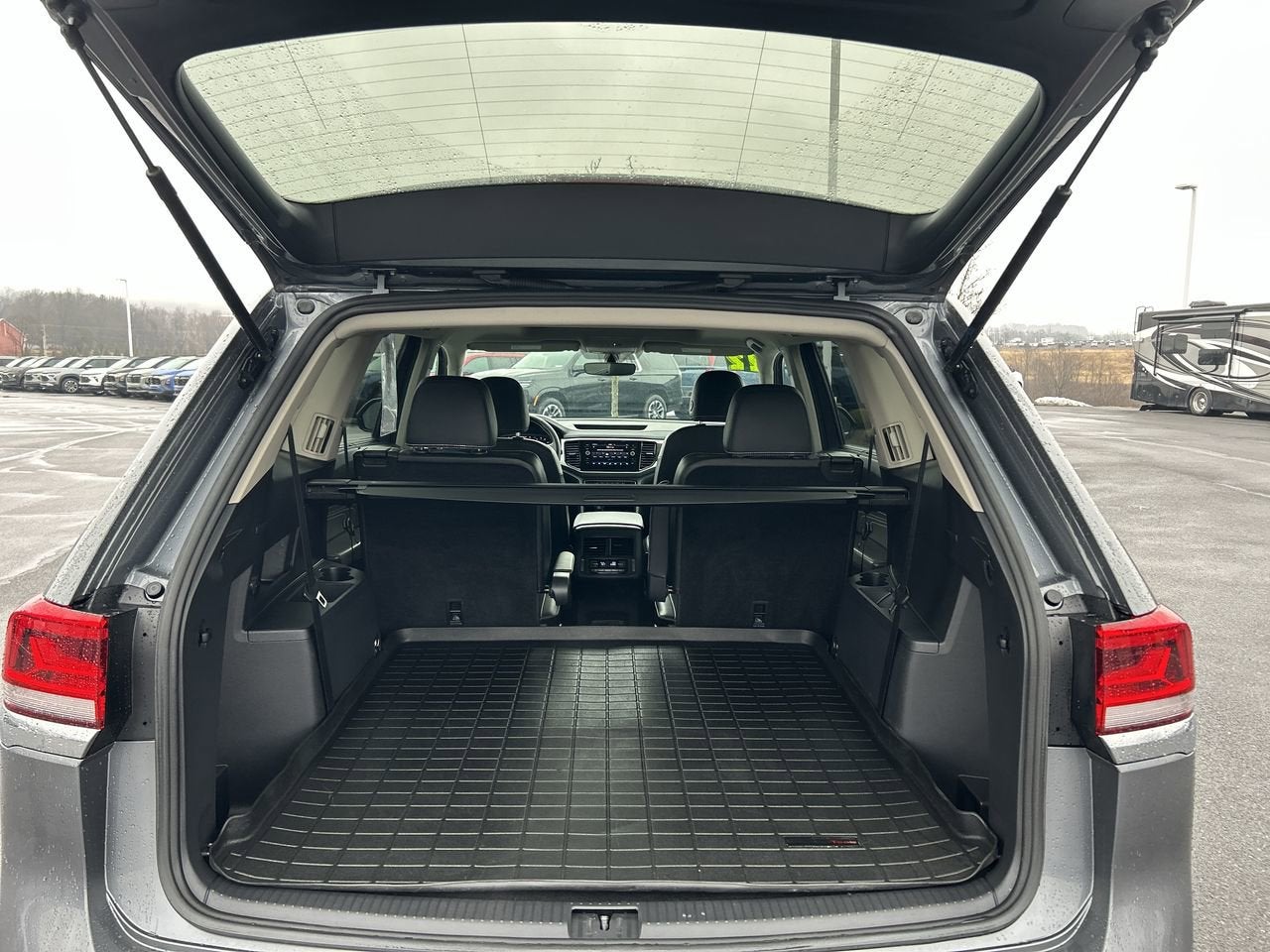 2022 Volkswagen Atlas 3.6L V6 SE w/Technology