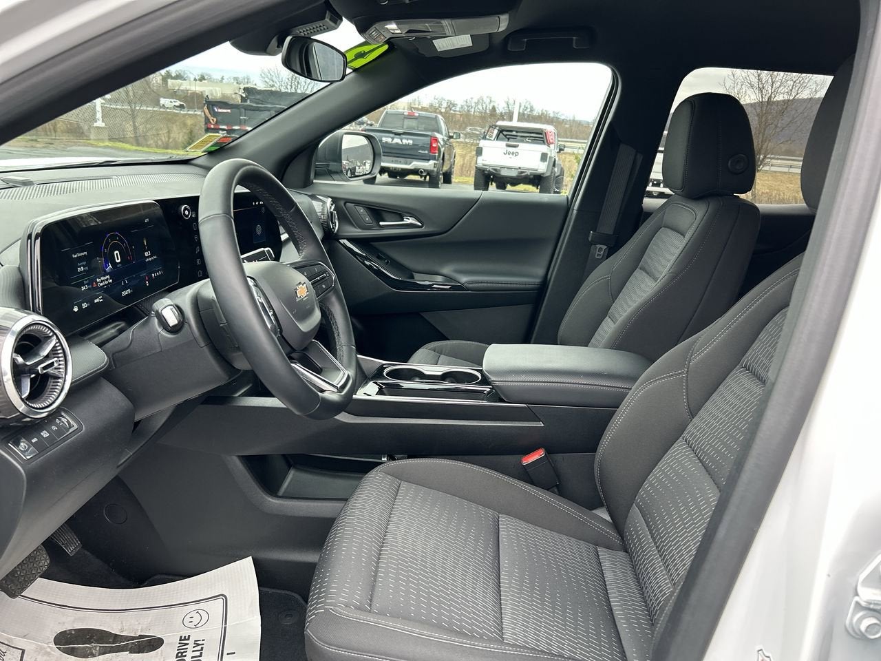2025 Chevrolet Equinox AWD LT