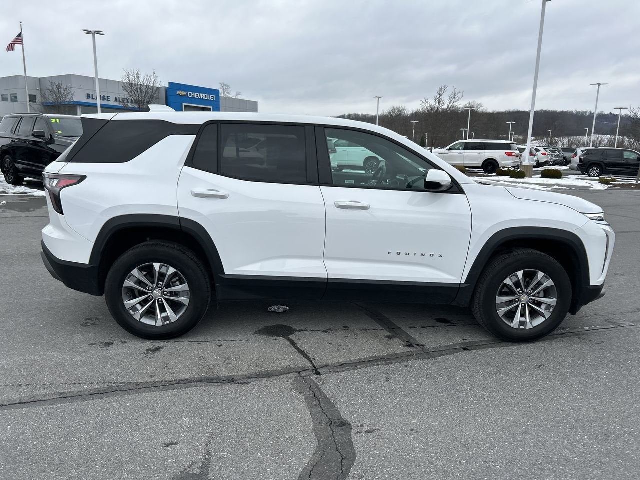 2025 Chevrolet Equinox AWD LT