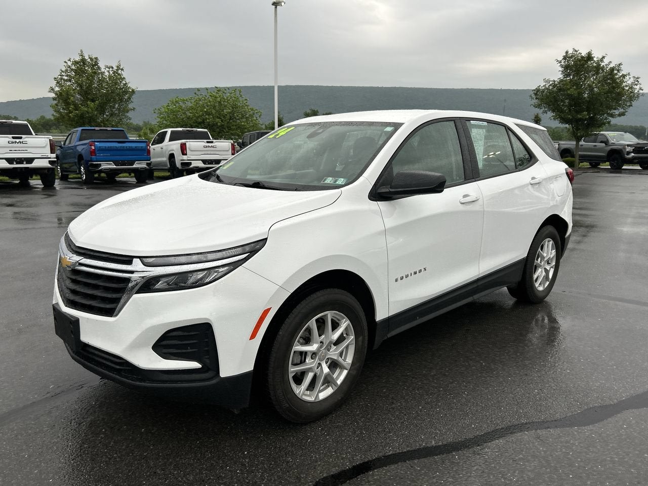 2024 Chevrolet Equinox LS