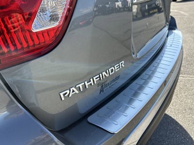 2020 Nissan Pathfinder SV
