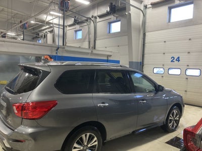 2020 Nissan Pathfinder SV