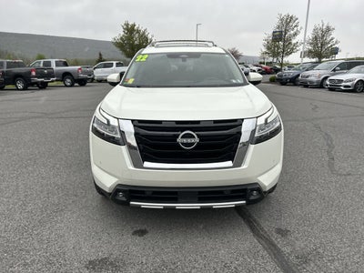 2022 Nissan Pathfinder SL