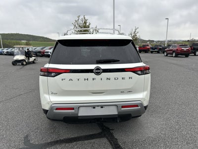 2022 Nissan Pathfinder SL