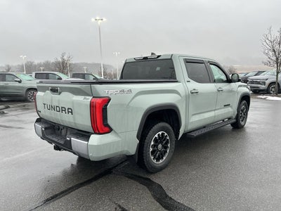 2022 Toyota Tundra 4WD SR5