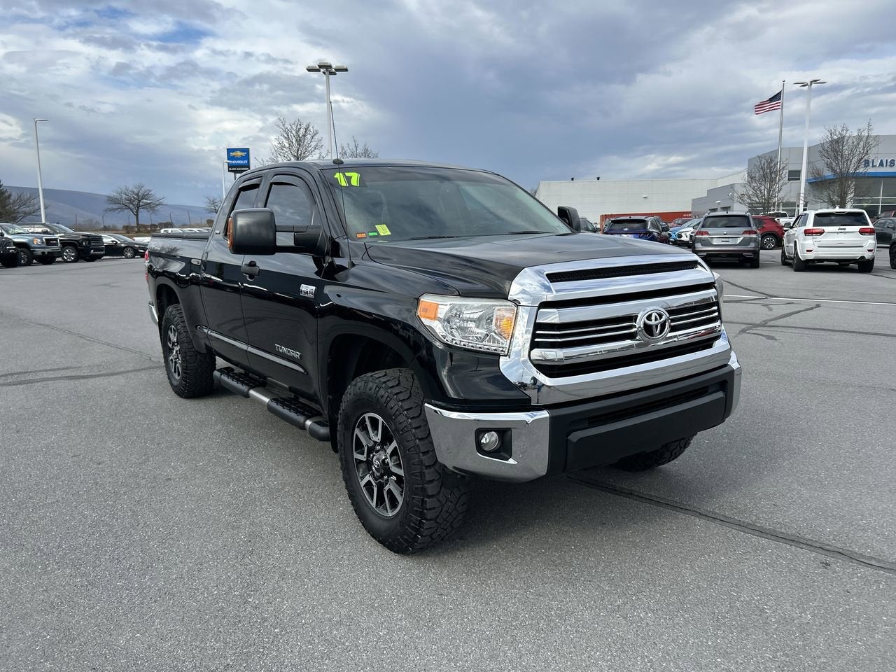 2017 Toyota Tundra 4WD SR