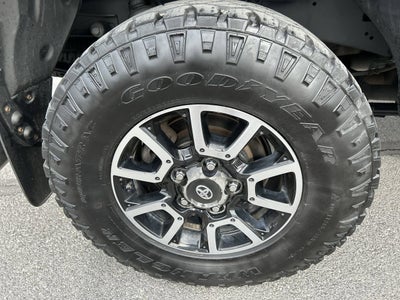 2017 Toyota Tundra 4WD SR