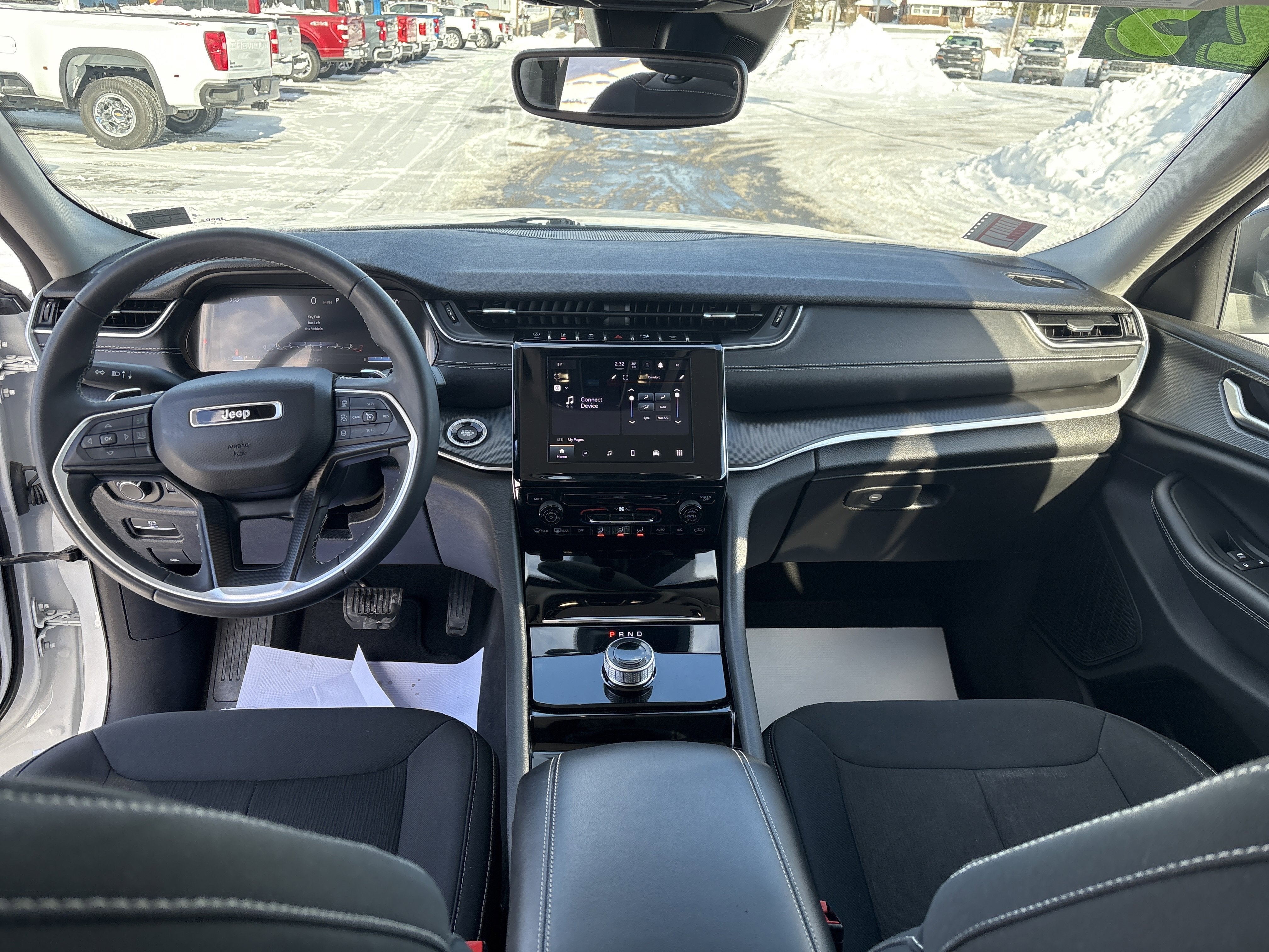 2023 Jeep Grand Cherokee L Laredo