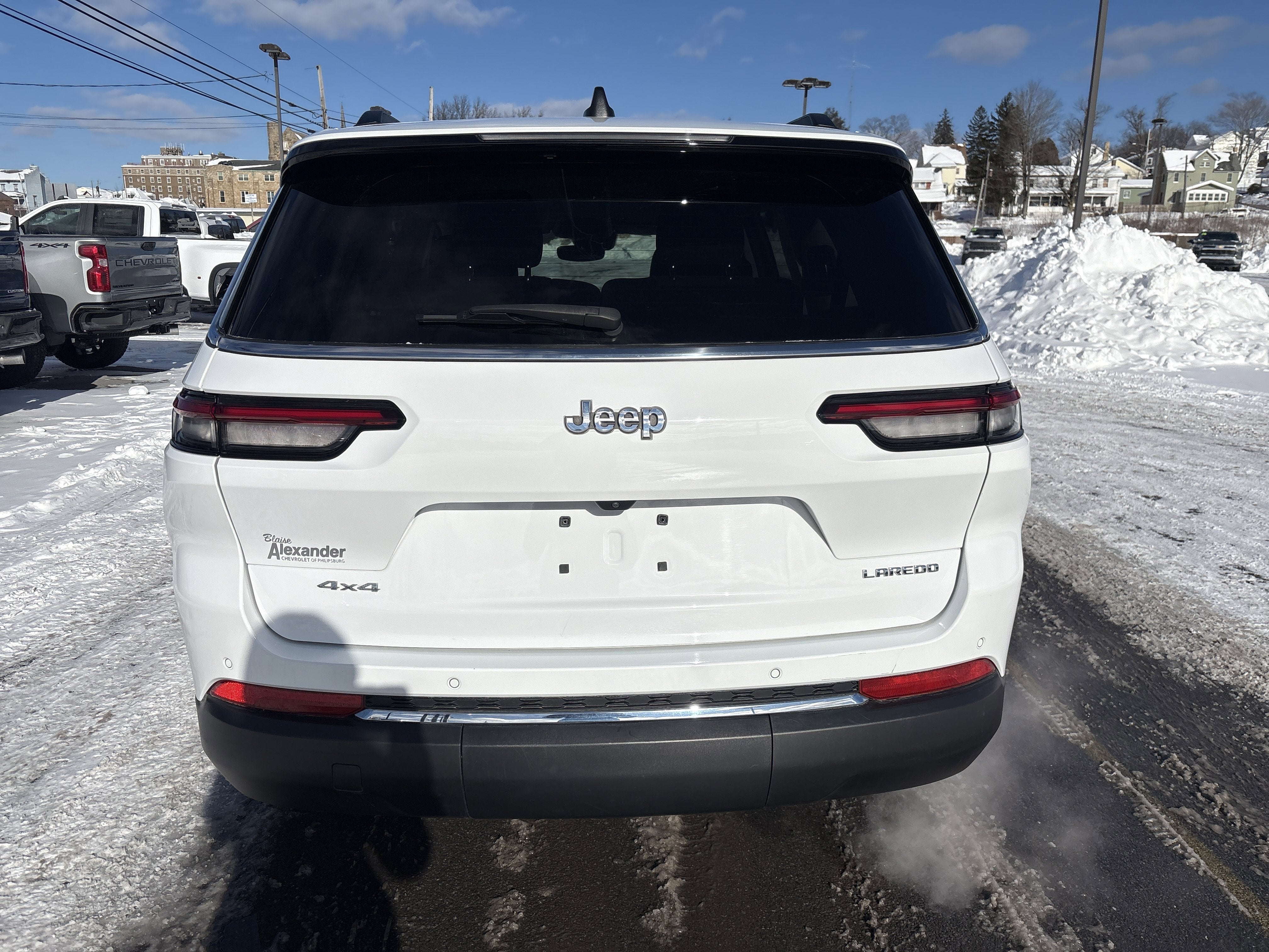 2023 Jeep Grand Cherokee L Laredo