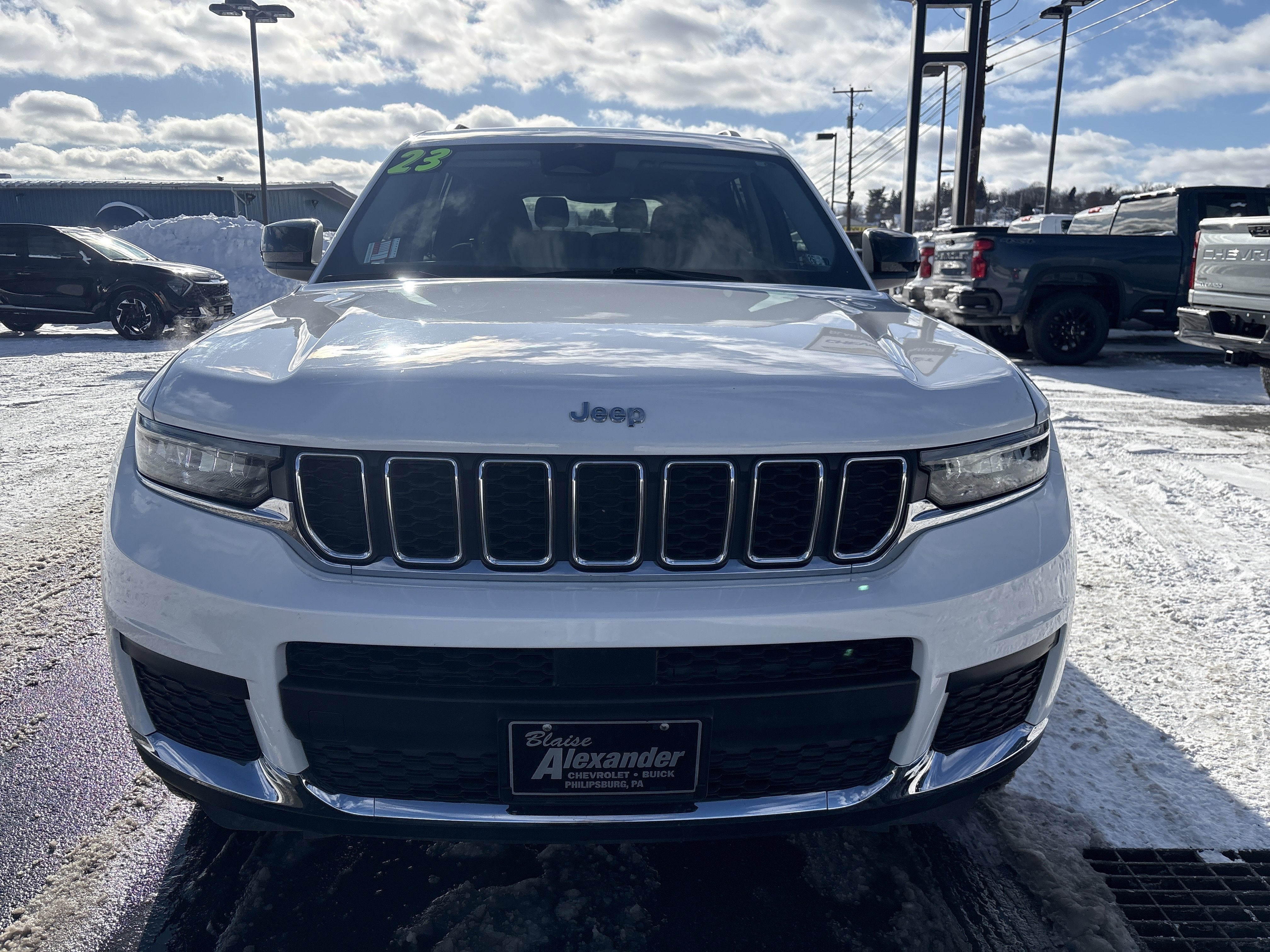 2023 Jeep Grand Cherokee L Laredo