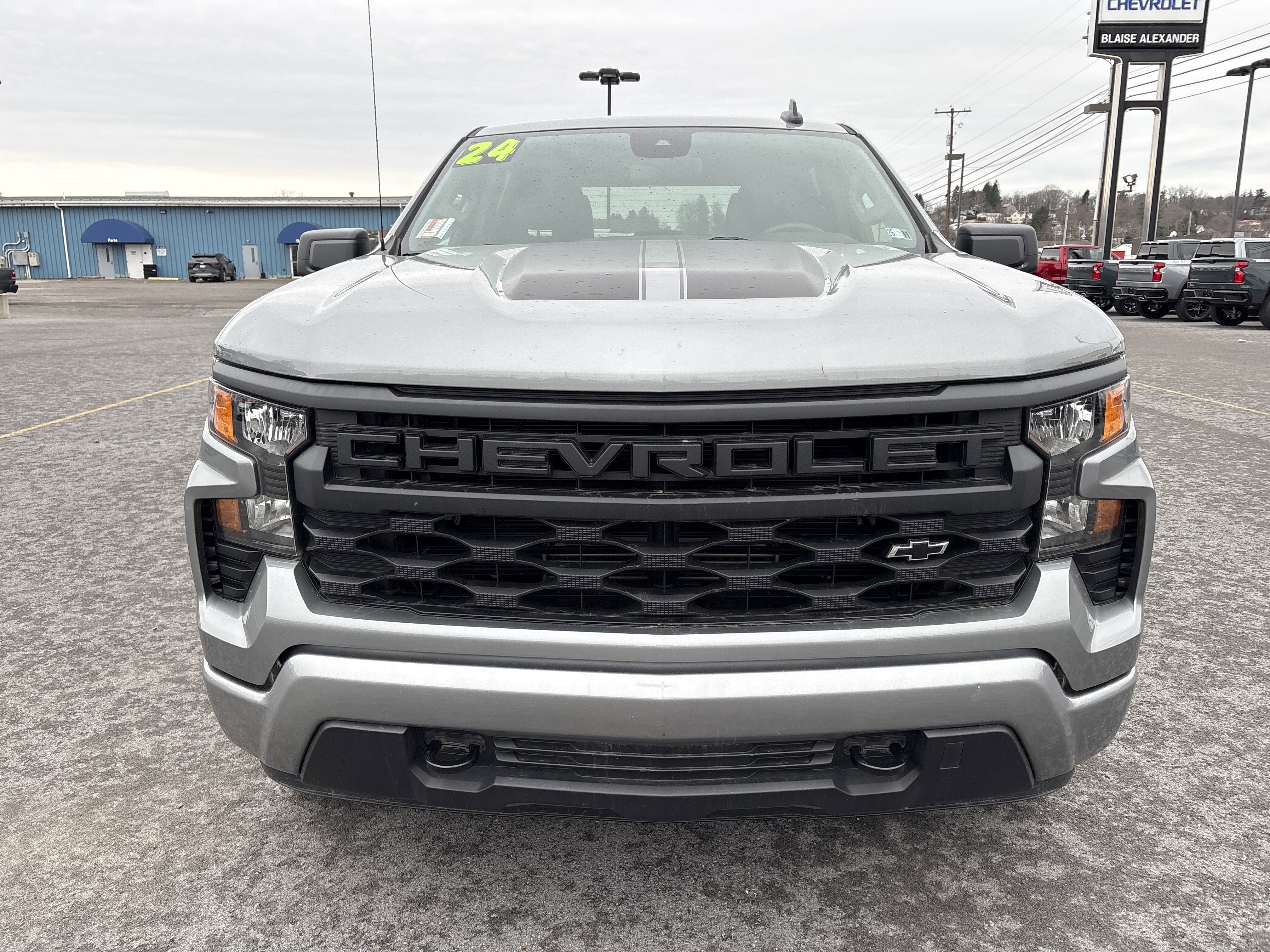 2024 Chevrolet Silverado 1500 Custom