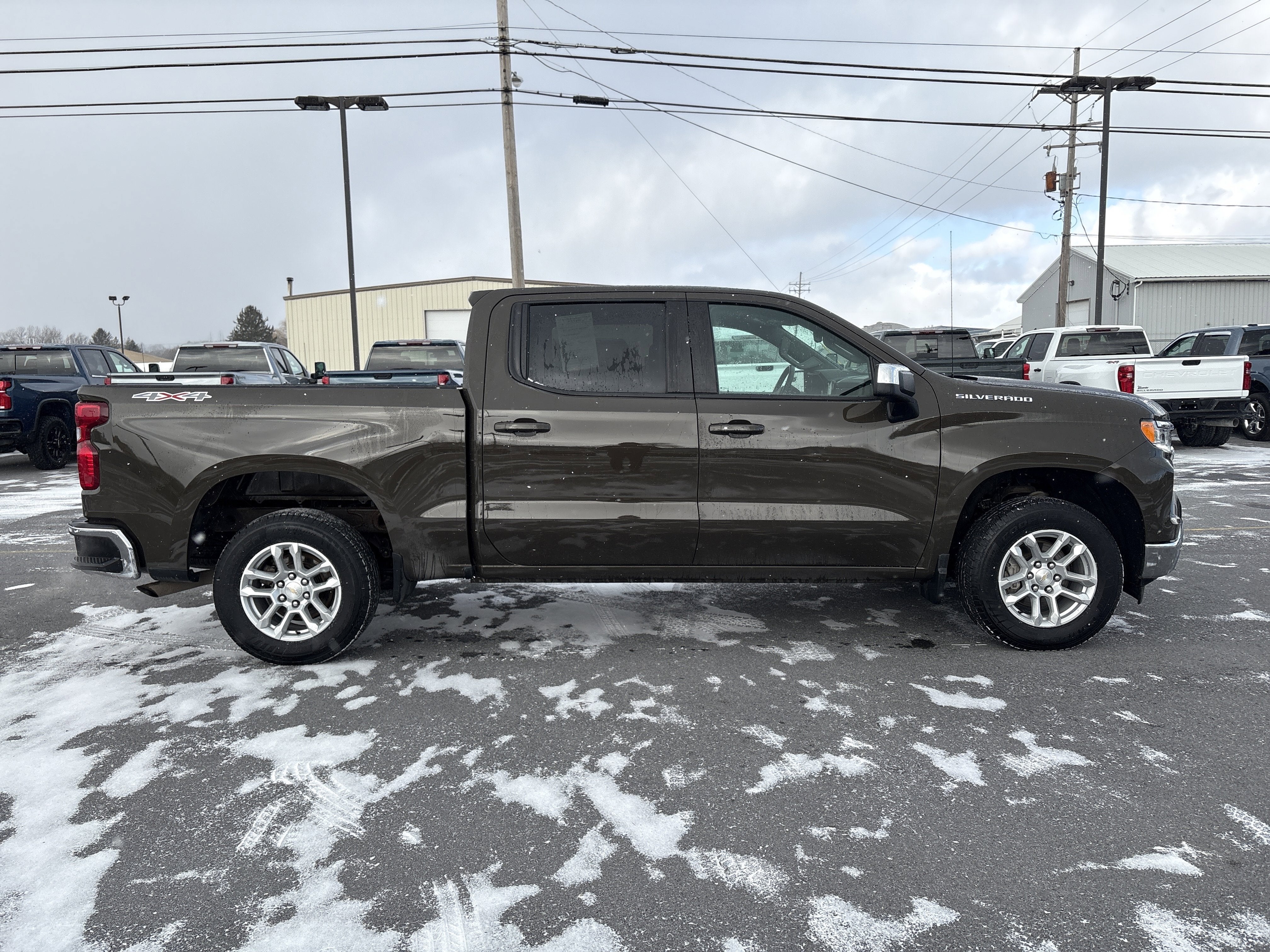 2023 Chevrolet Silverado 1500 LT (2FL)
