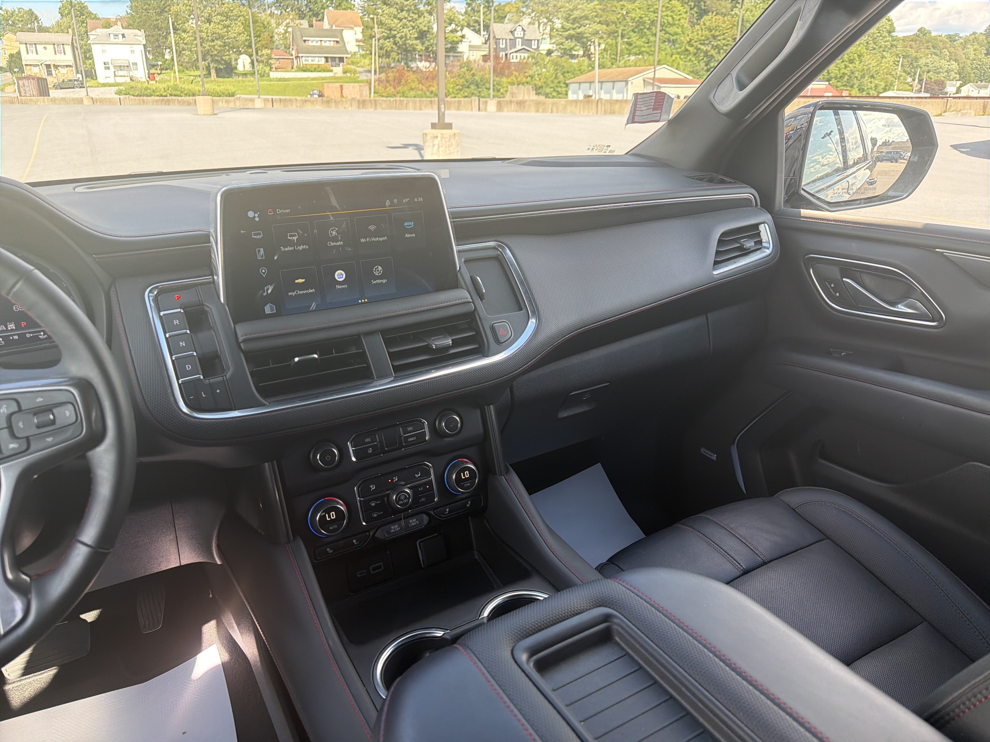2024 Chevrolet Suburban RST