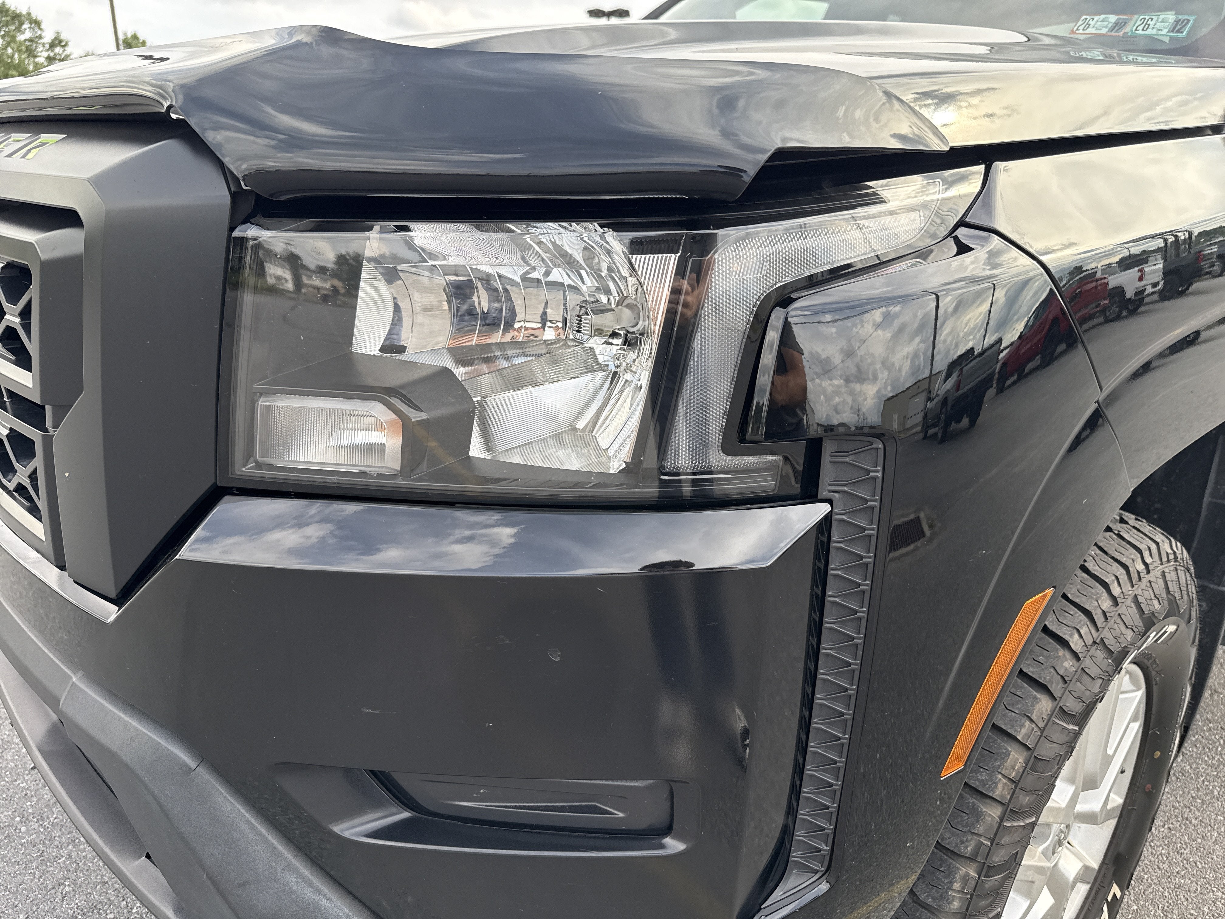 2022 Nissan Frontier S