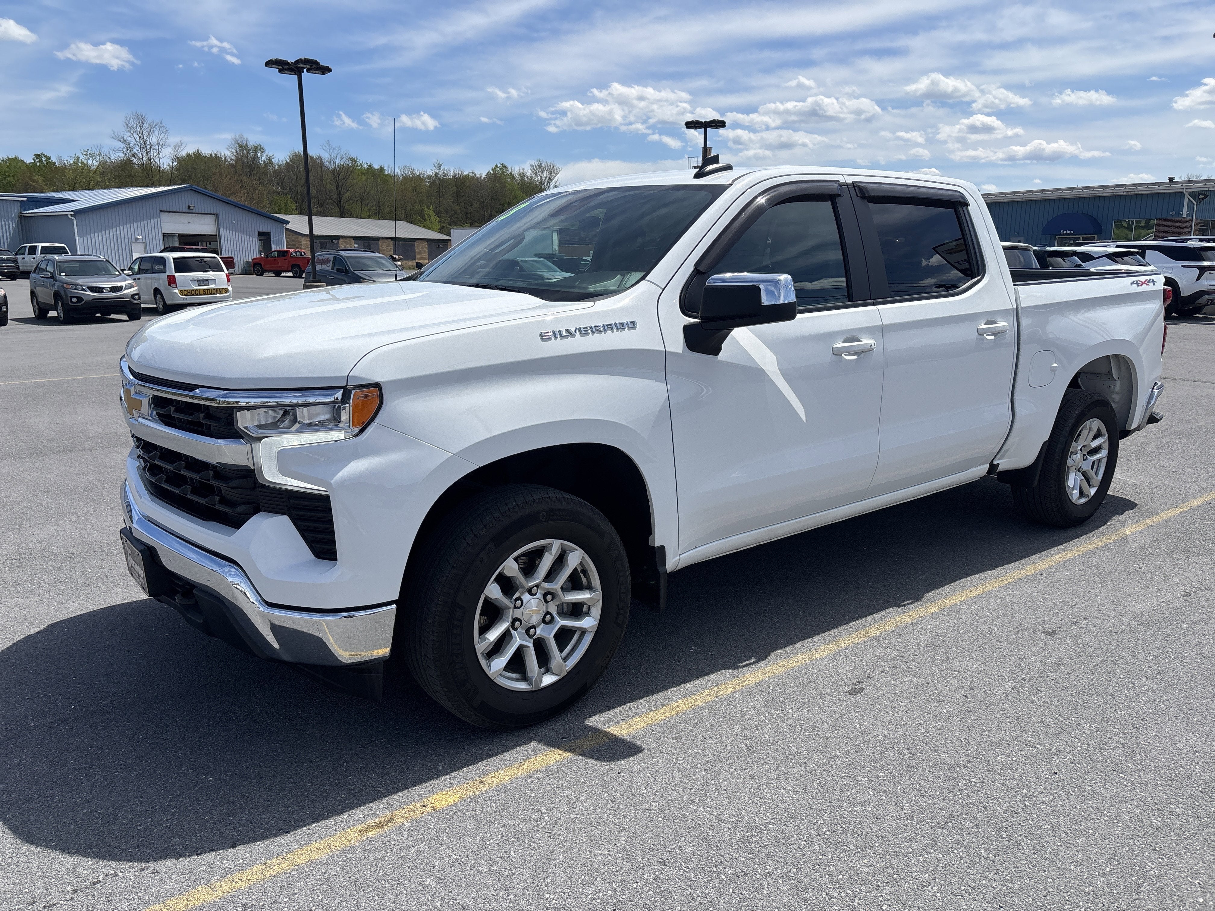 2023 Chevrolet Silverado 1500 LT (2FL)