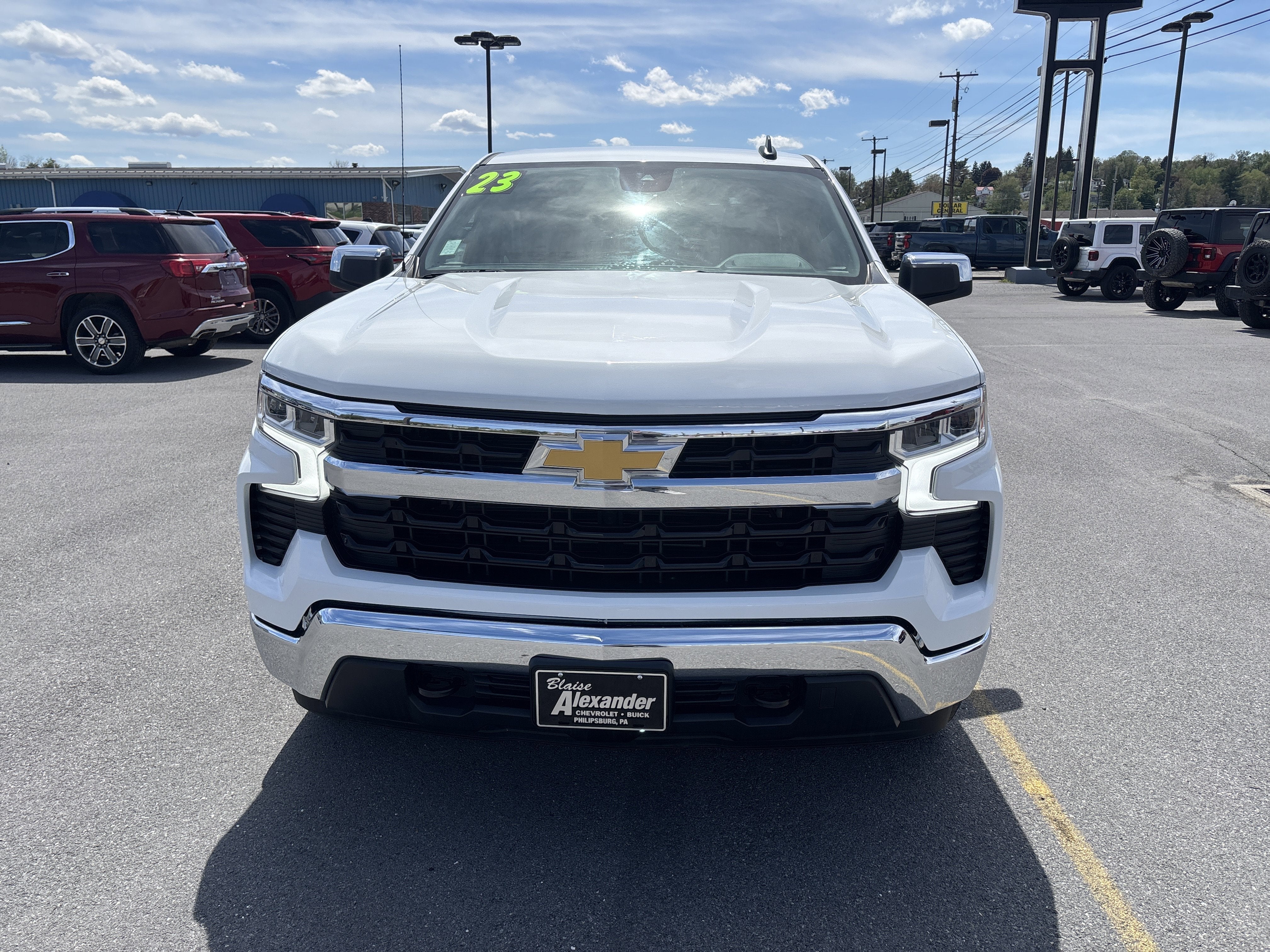 2023 Chevrolet Silverado 1500 LT (2FL)