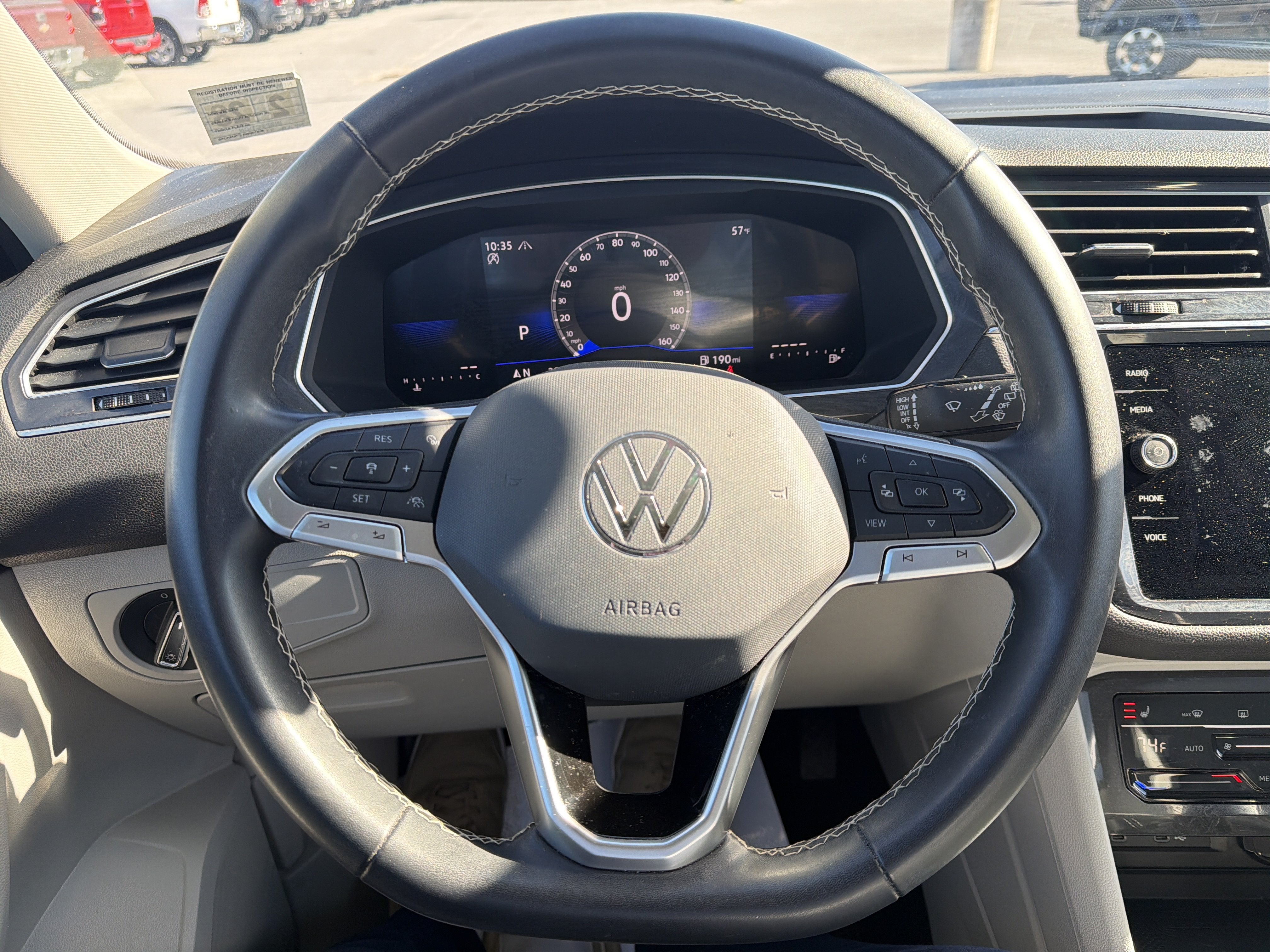 2023 Volkswagen Tiguan SE