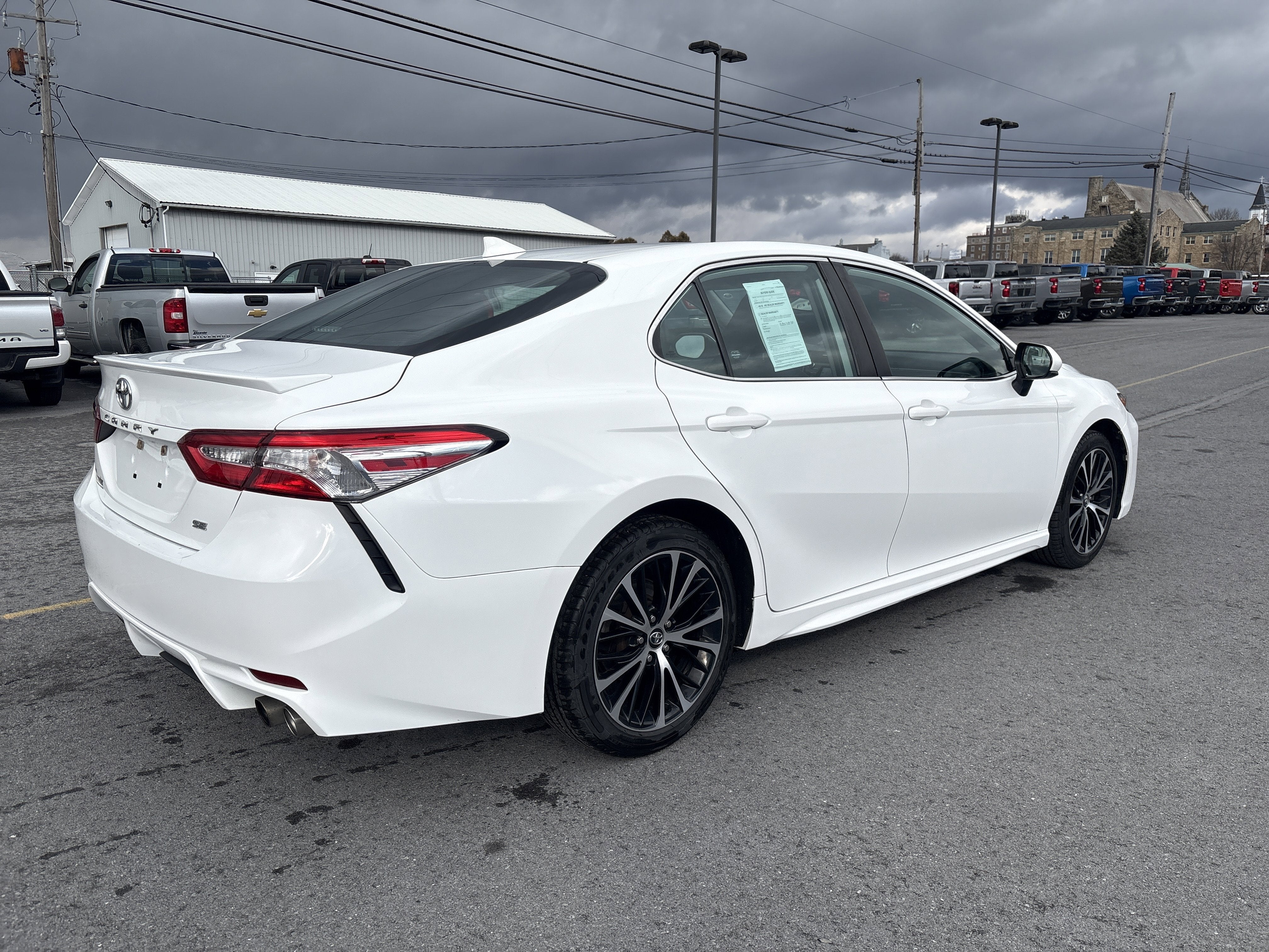 2020 Toyota Camry SE