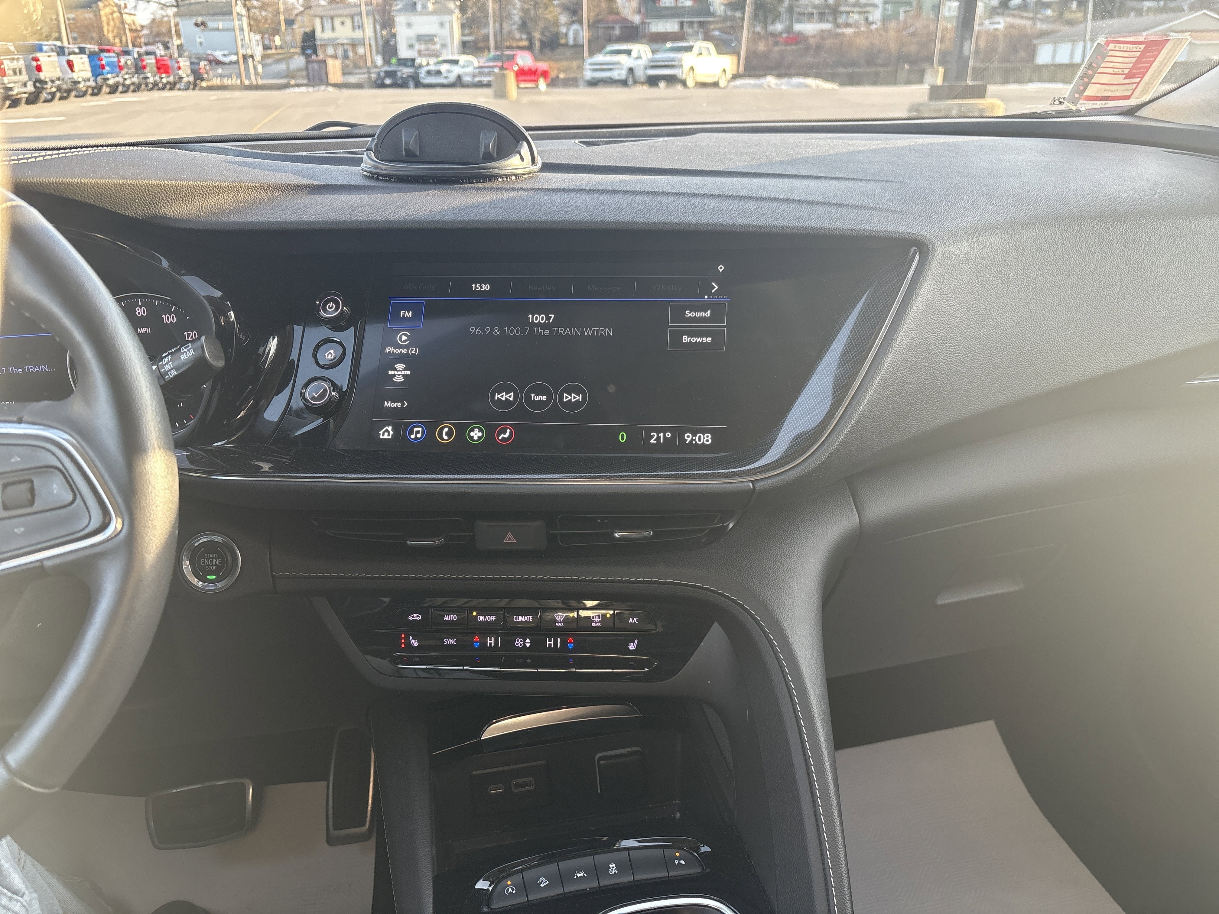 2022 Buick Envision Essence