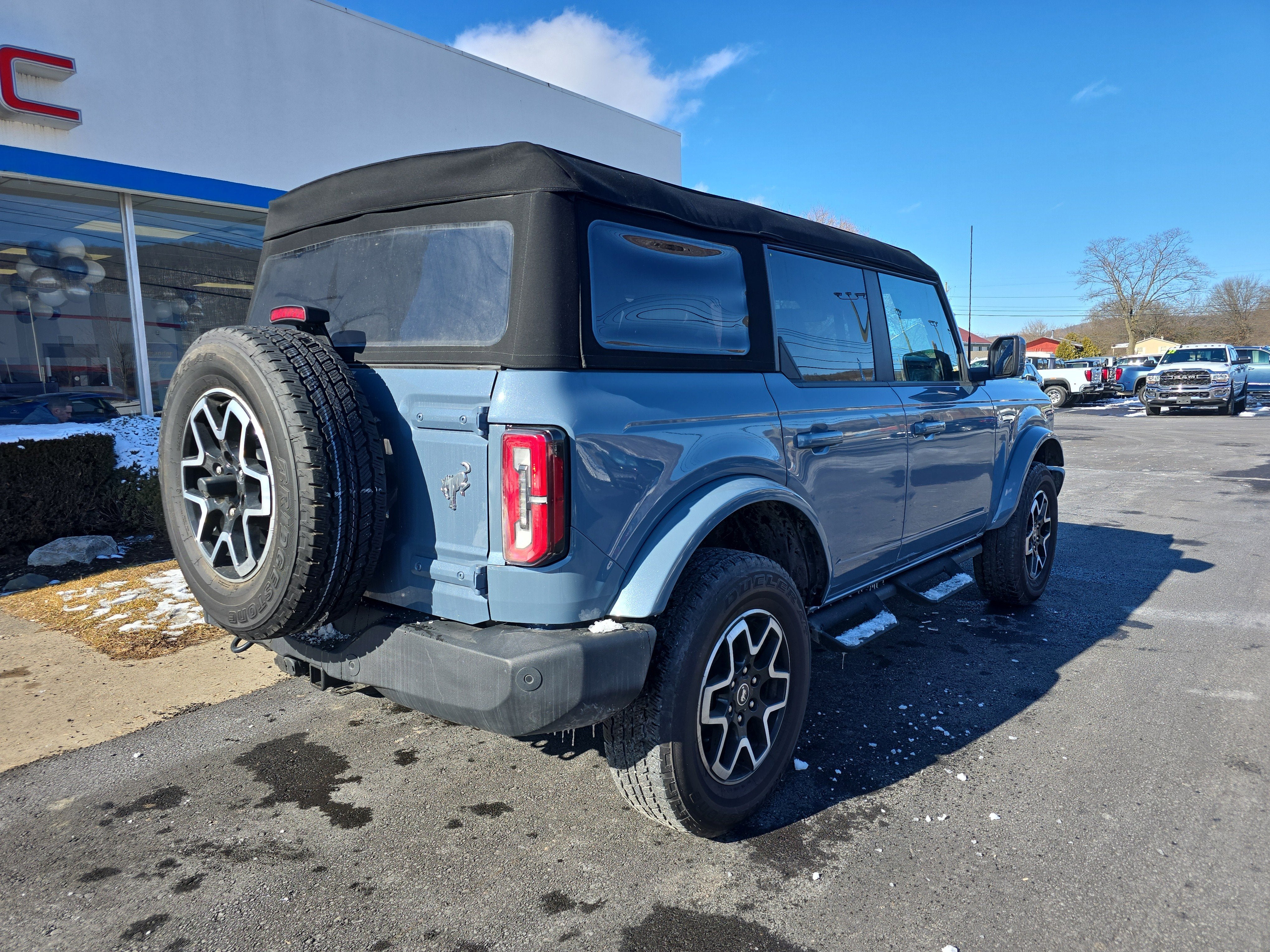 2023 Ford Bronco Base