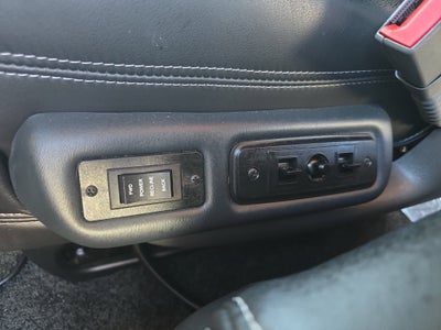 2021 Chevrolet Express Passenger 2500 1LS