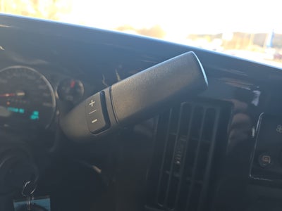 2021 Chevrolet Express Passenger 2500 1LS