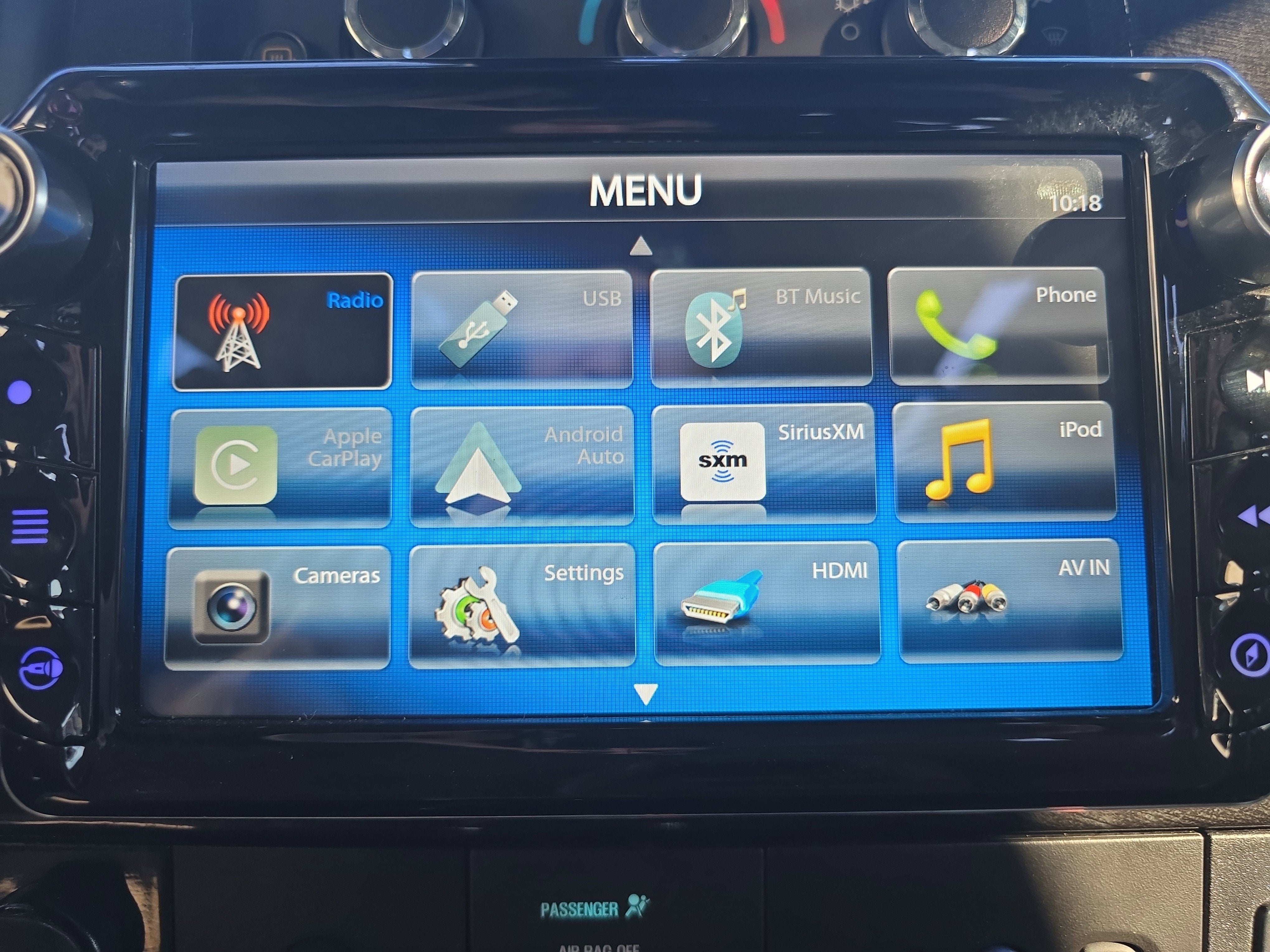 2021 Chevrolet Express Passenger 2500 1LS