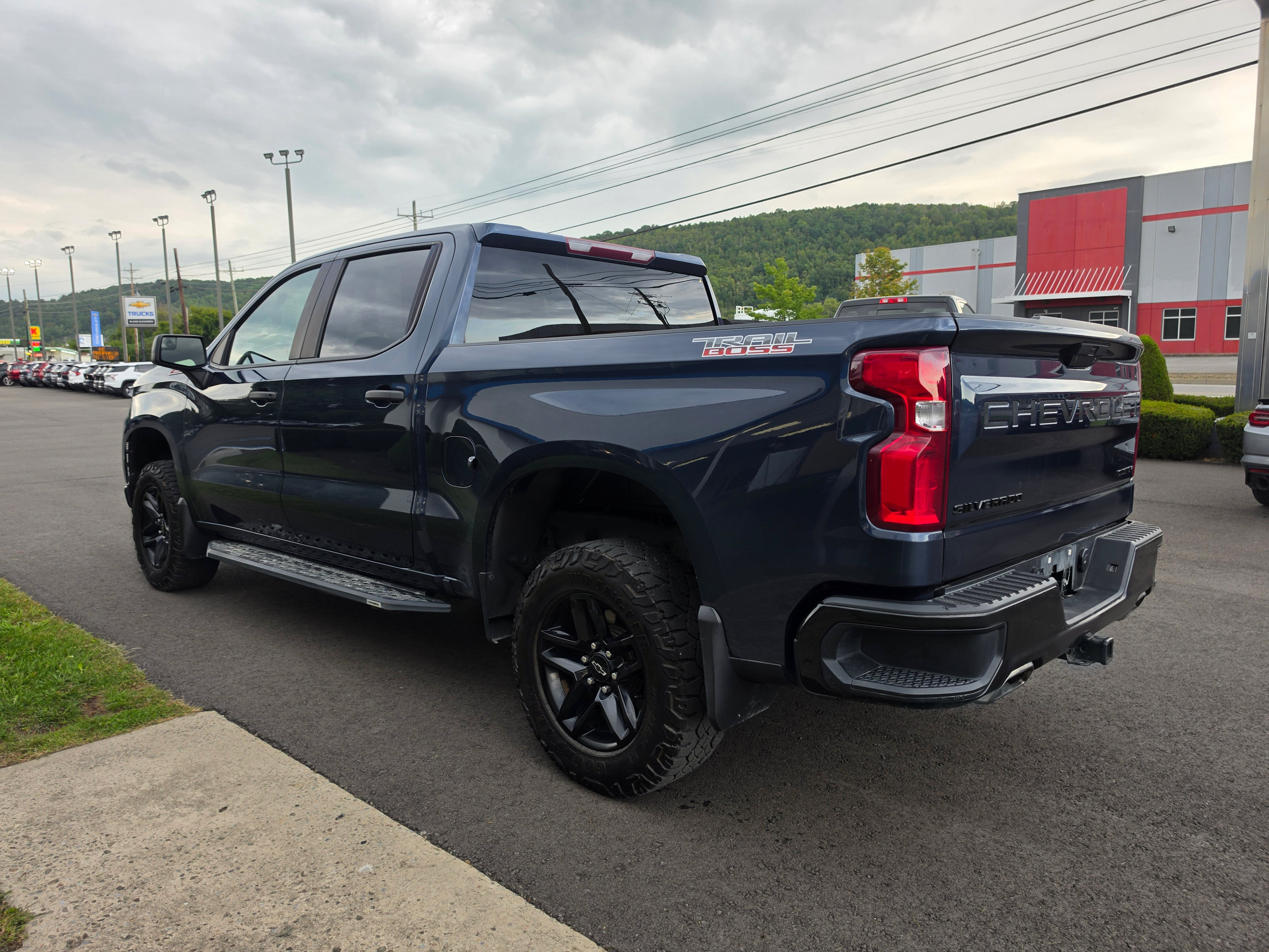 2021 Chevrolet Silverado 1500 Custom Trail Boss