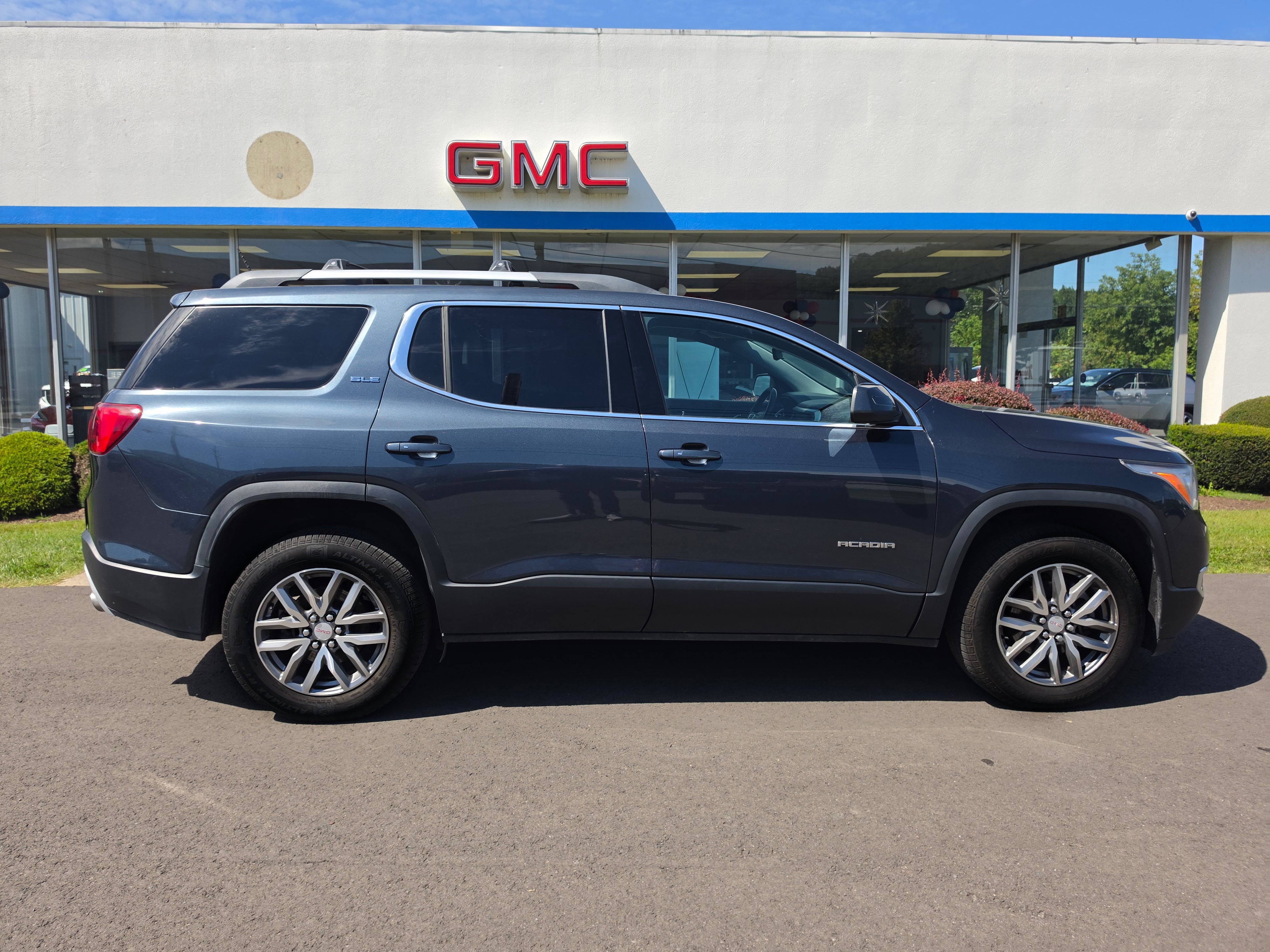 2019 GMC Acadia SLE