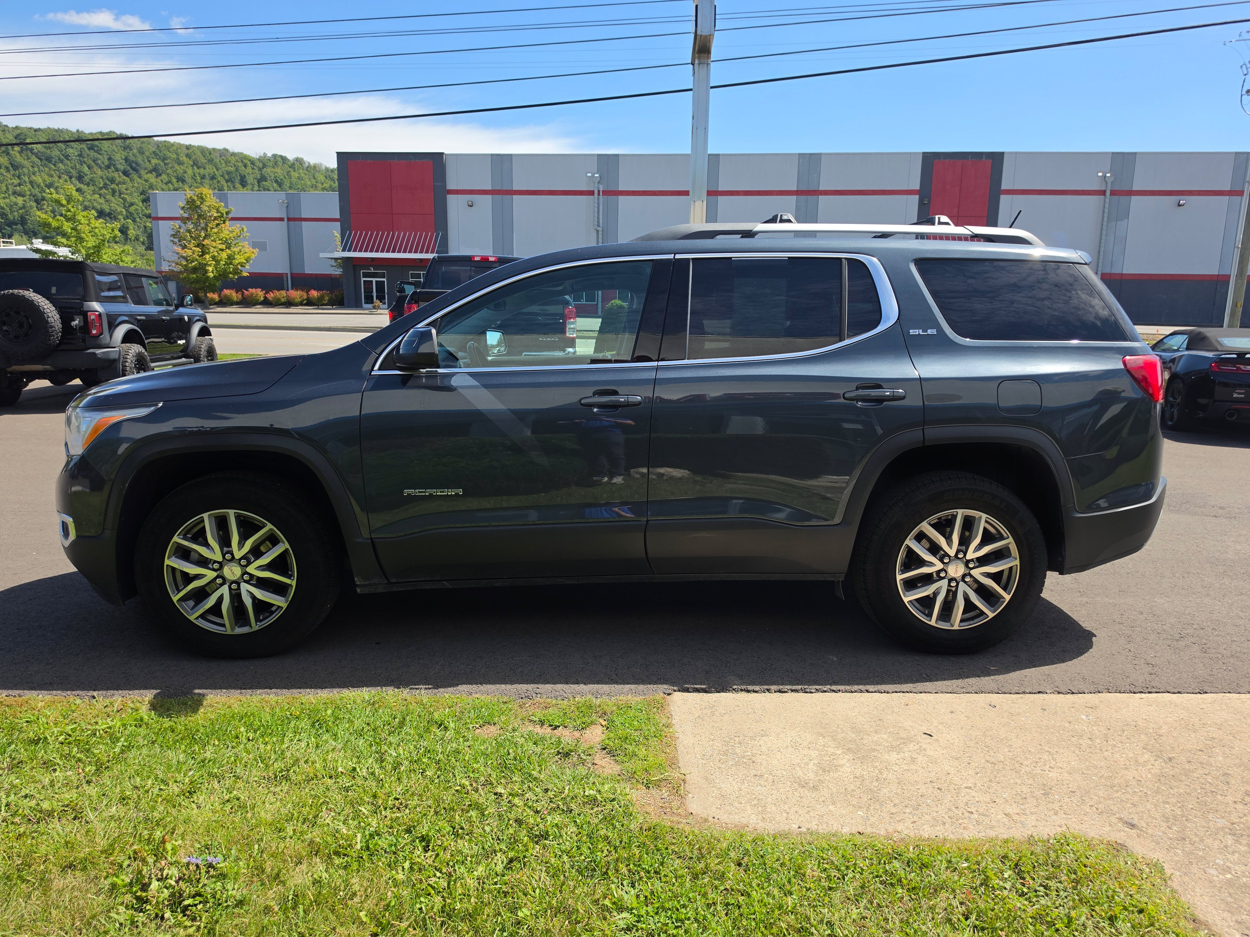 2019 GMC Acadia SLE