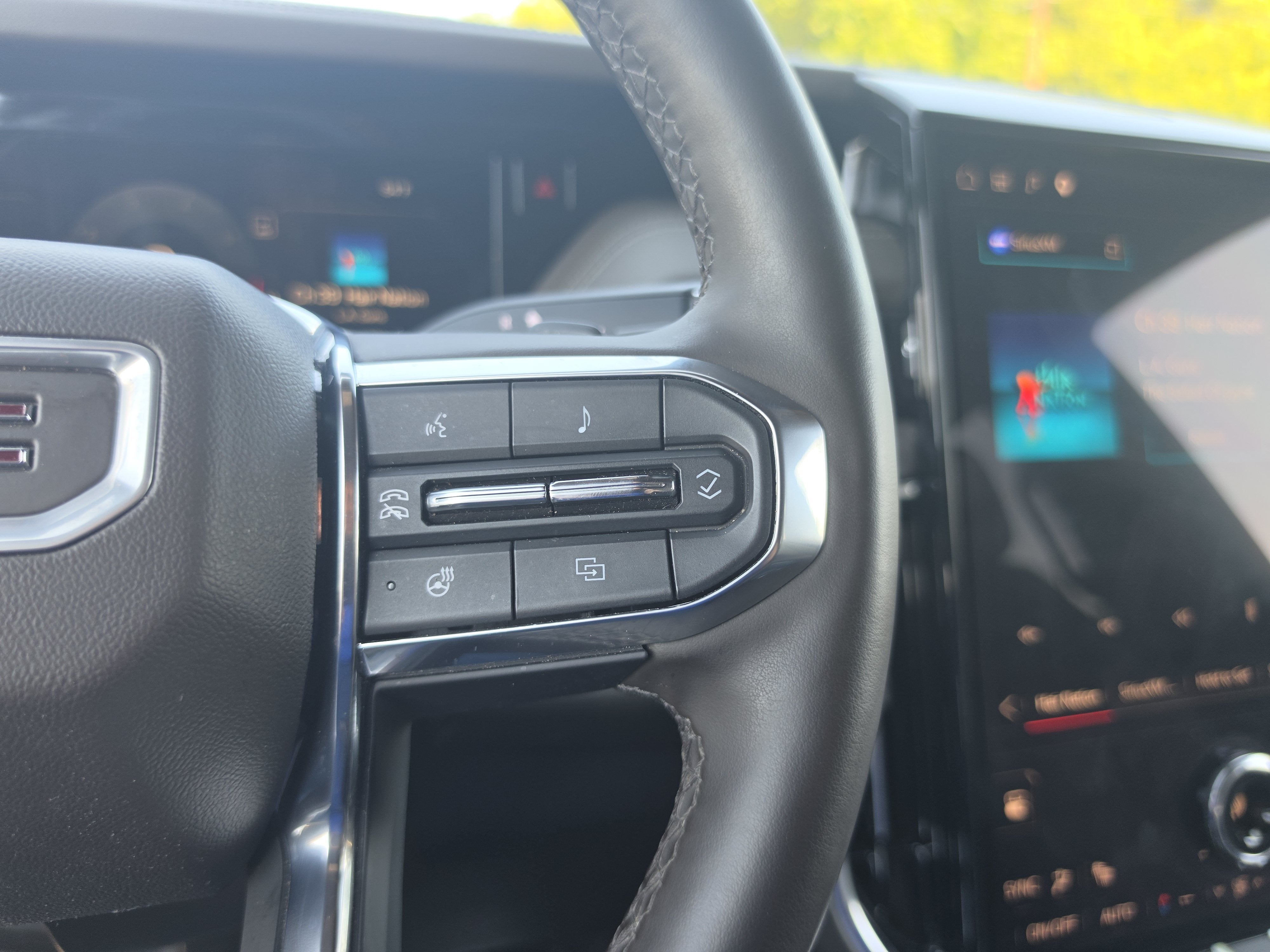 2025 GMC Yukon Elevation
