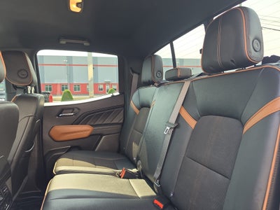 2025 GMC Canyon AT4