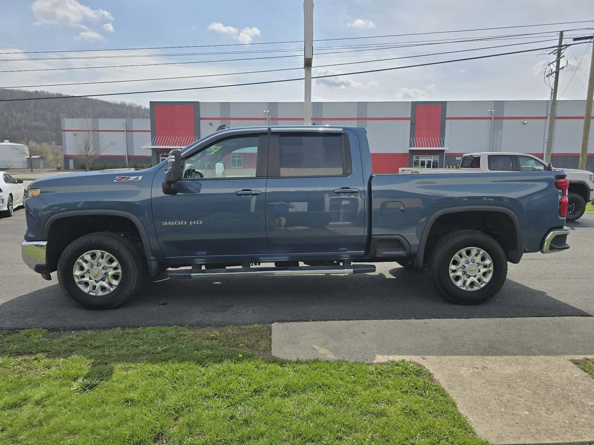 2025 Chevrolet Silverado 3500 HD LT