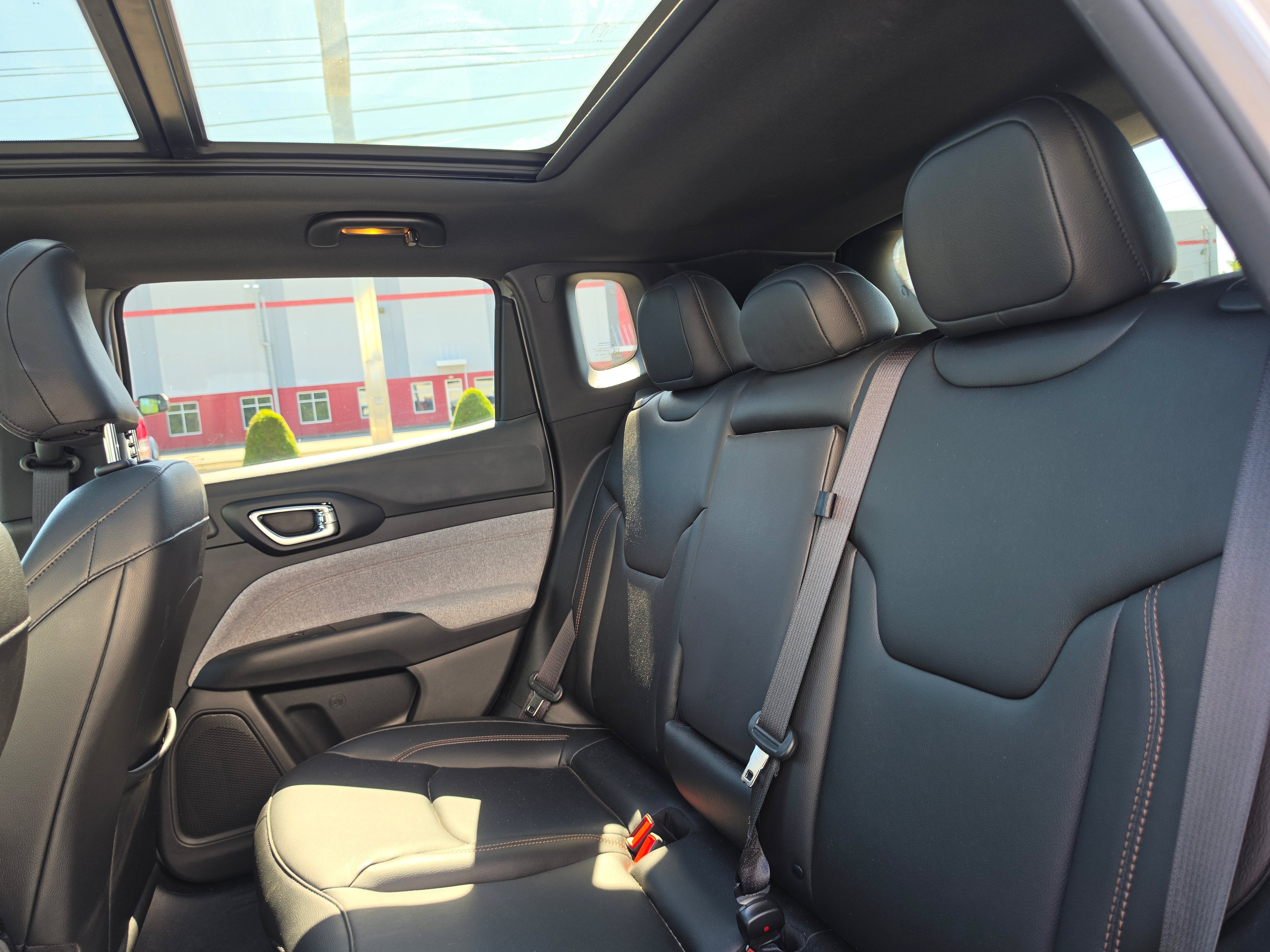 2023 Jeep Compass Latitude Lux