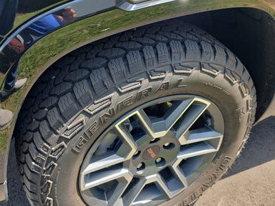2026 GMC Terrain AT4