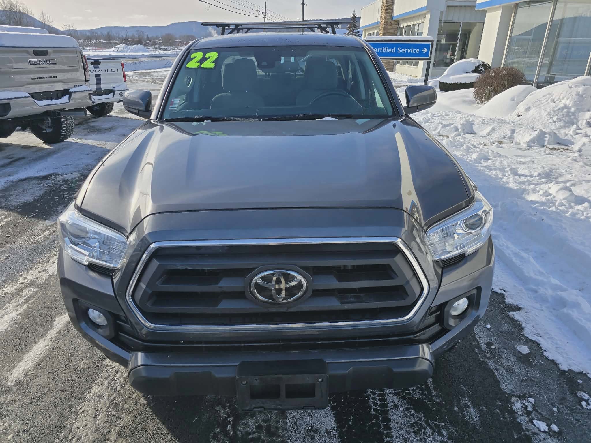 2022 Toyota Tacoma 4WD SR5