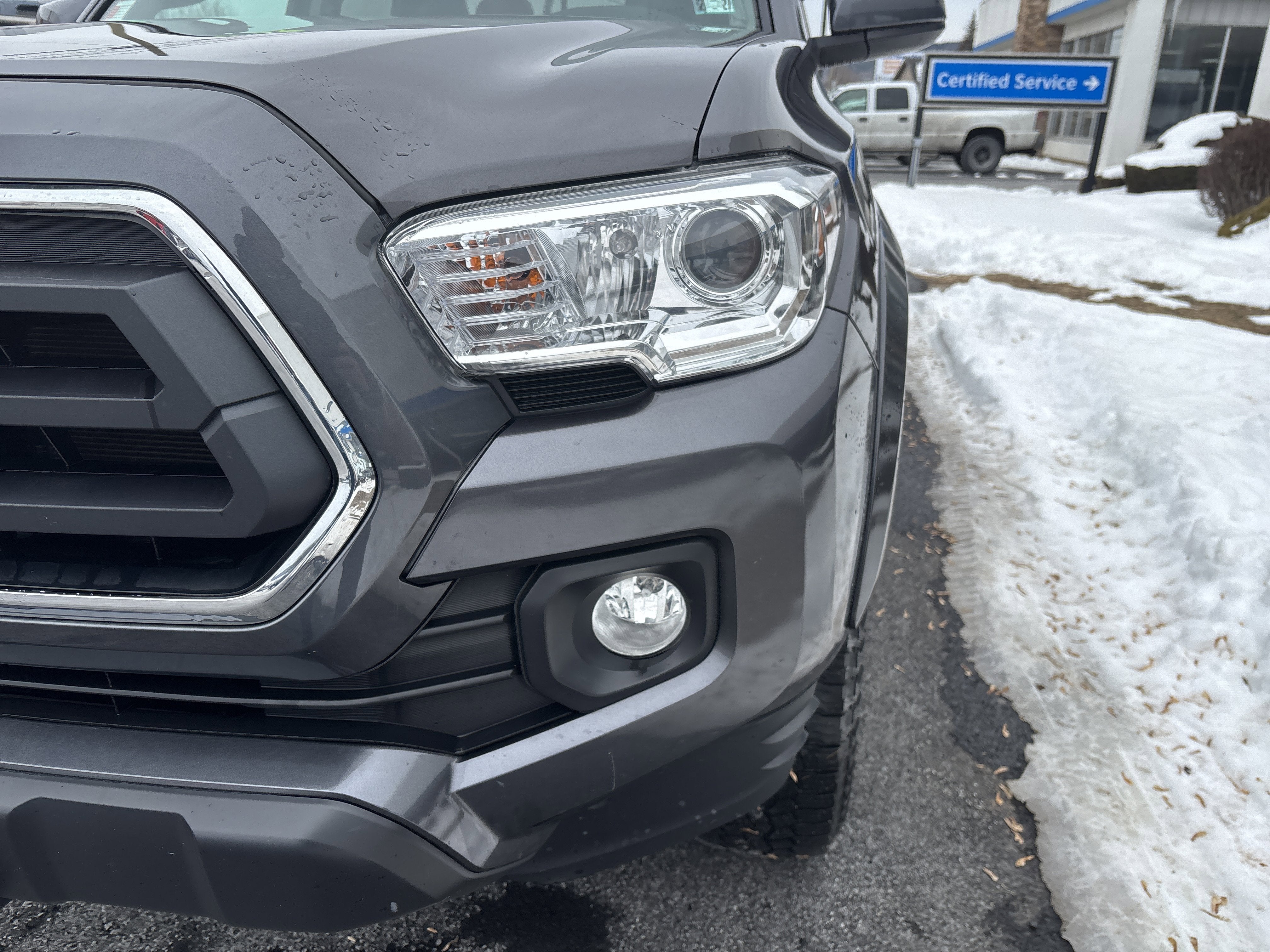 2022 Toyota Tacoma 4WD SR5