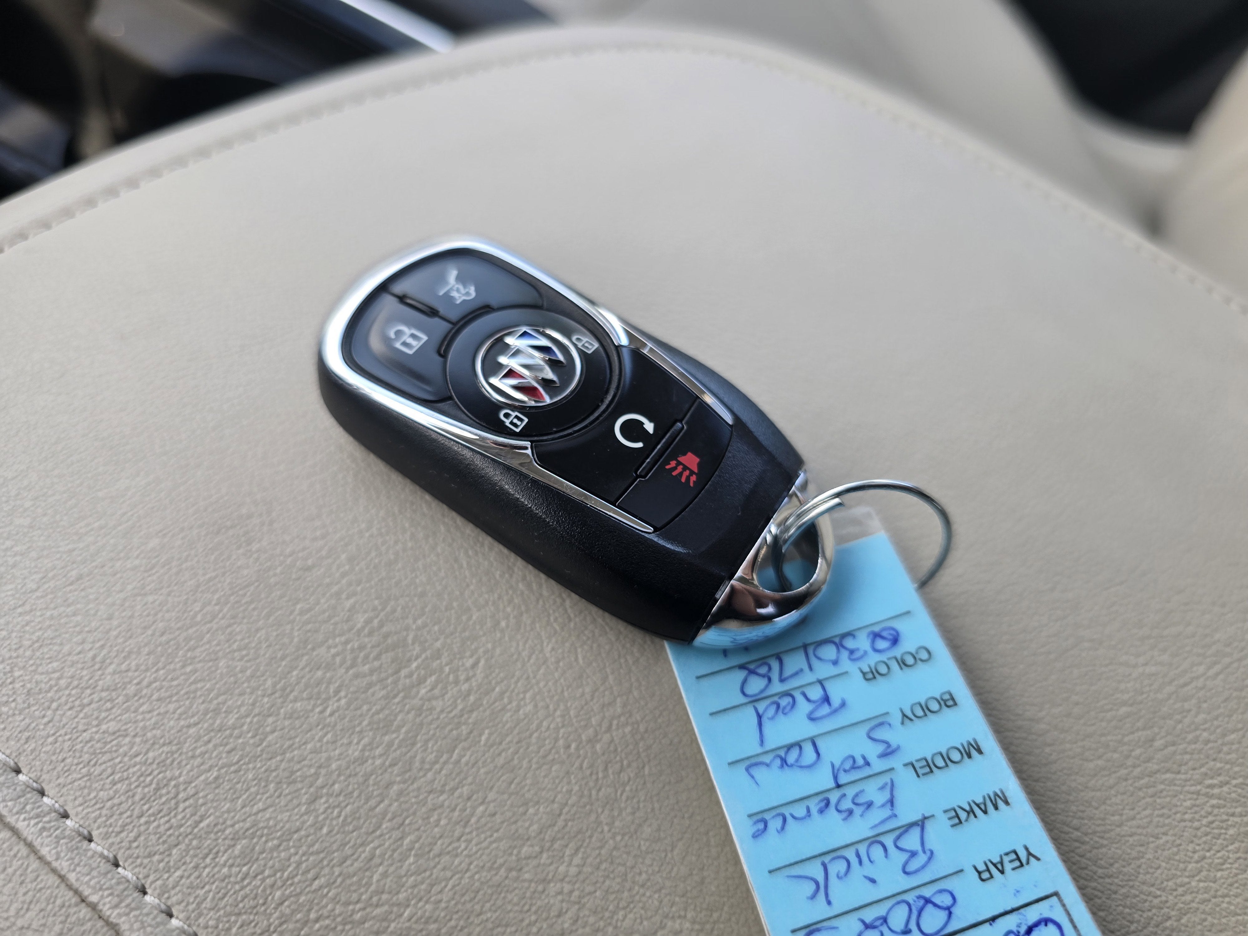 2023 Buick Enclave Essence