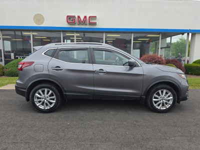 2022 Nissan Rogue Sport SV