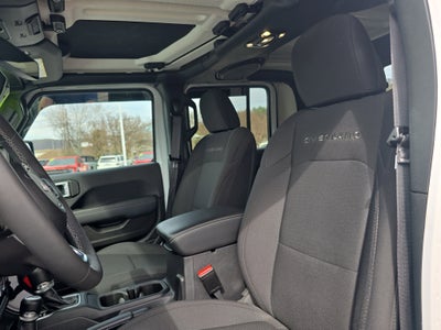 2023 Jeep Gladiator Overland