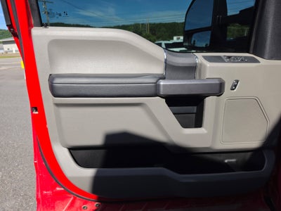 2022 Ford Super Duty F-550 DRW XLT