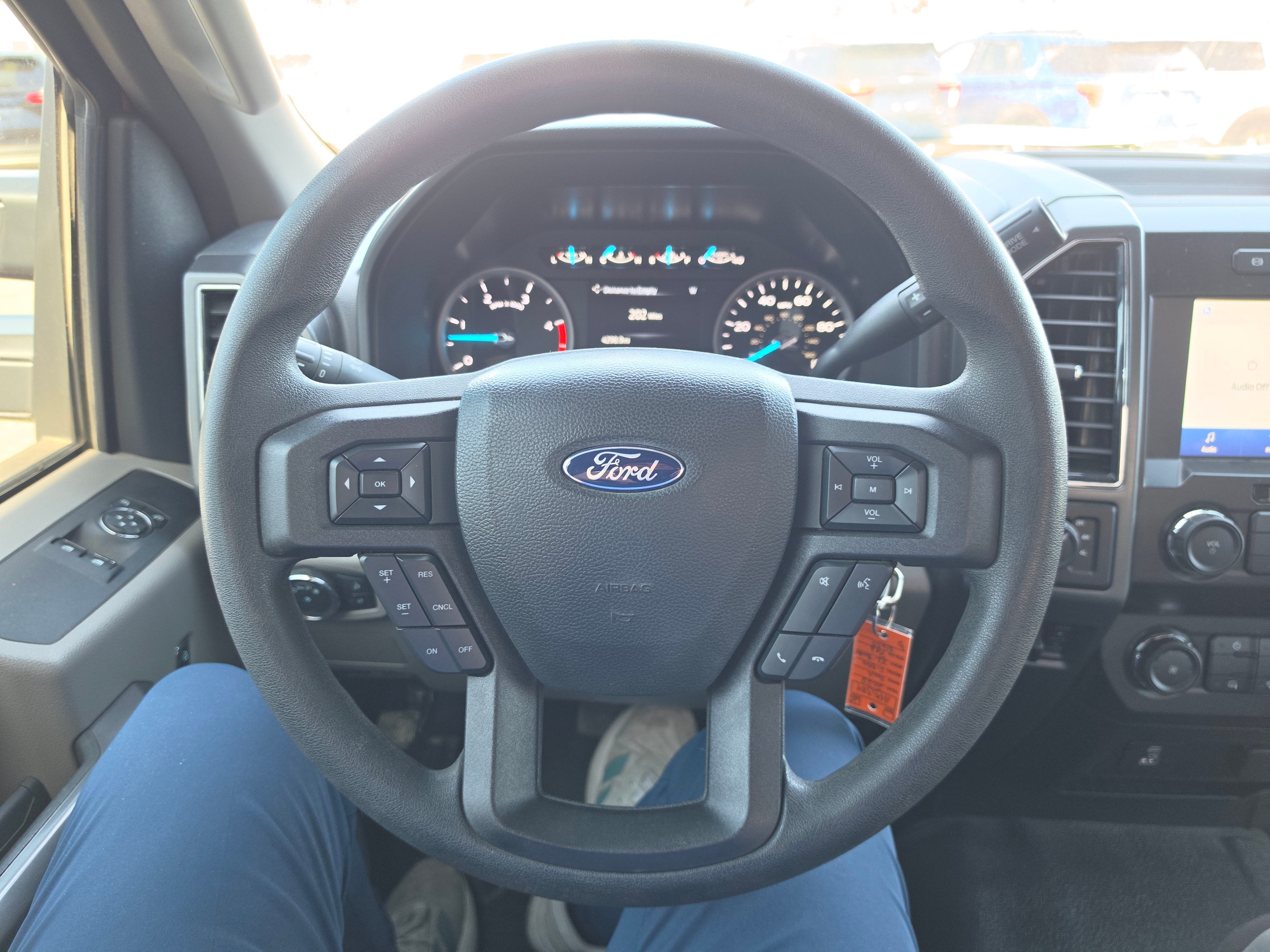 2022 Ford Super Duty F-550 DRW XLT