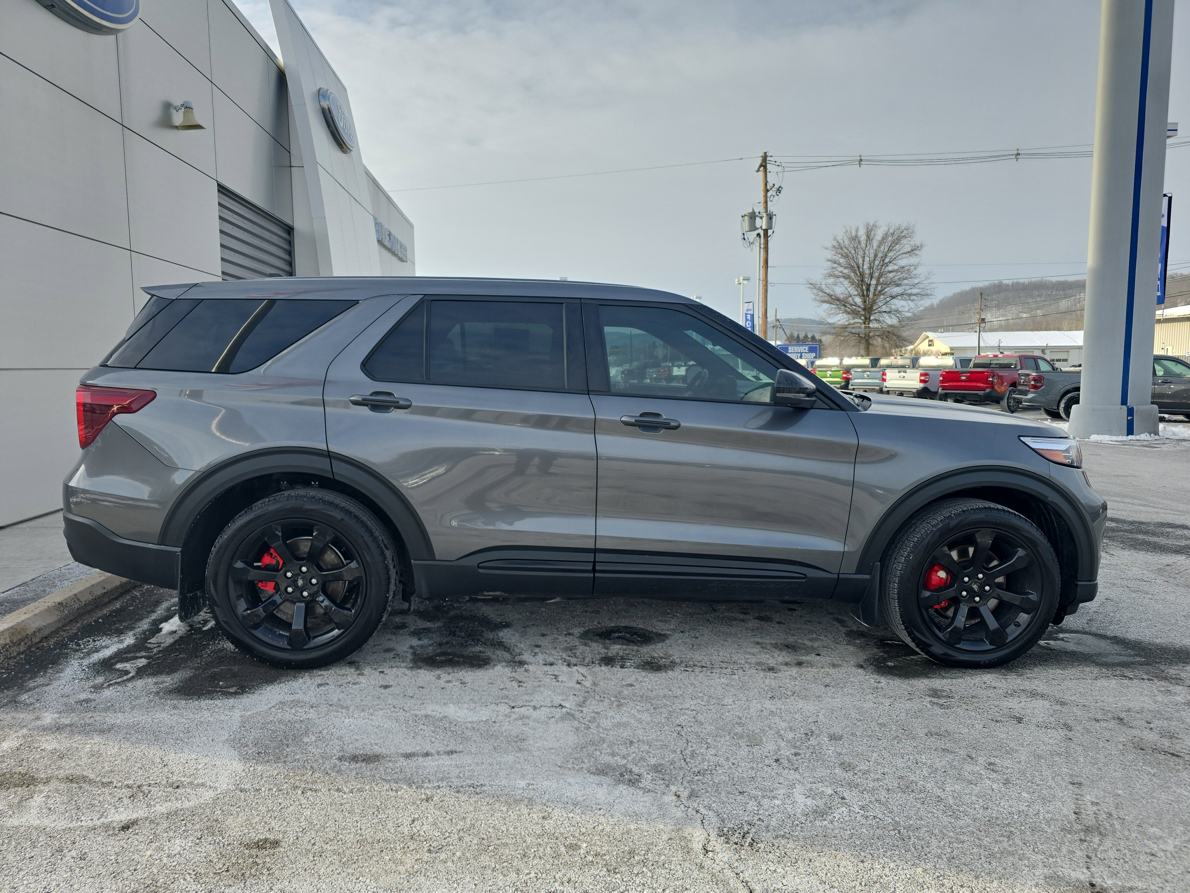 2022 Ford Explorer ST