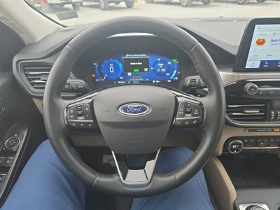 2021 Ford Escape Titanium Hybrid