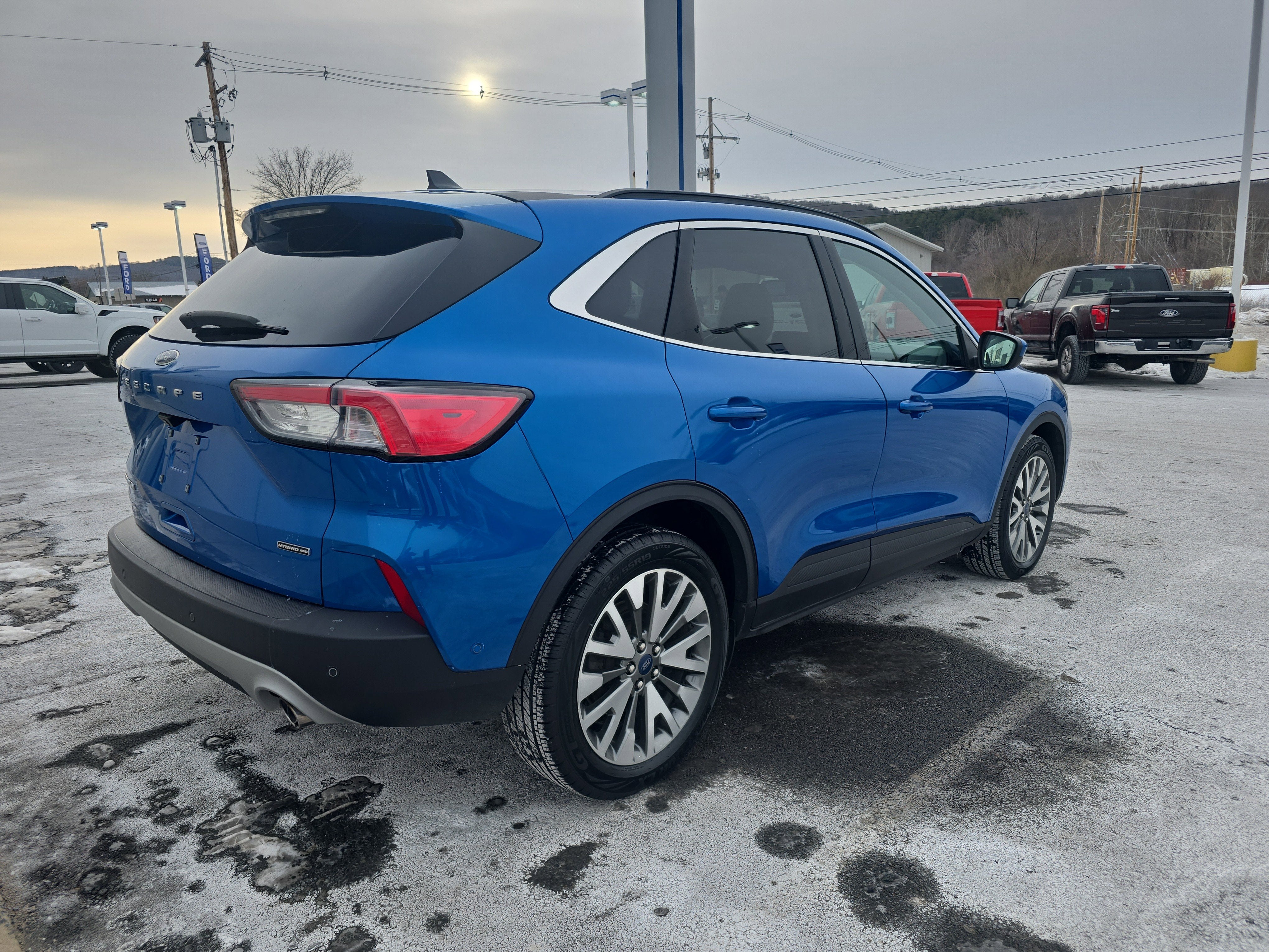 2021 Ford Escape Titanium Hybrid