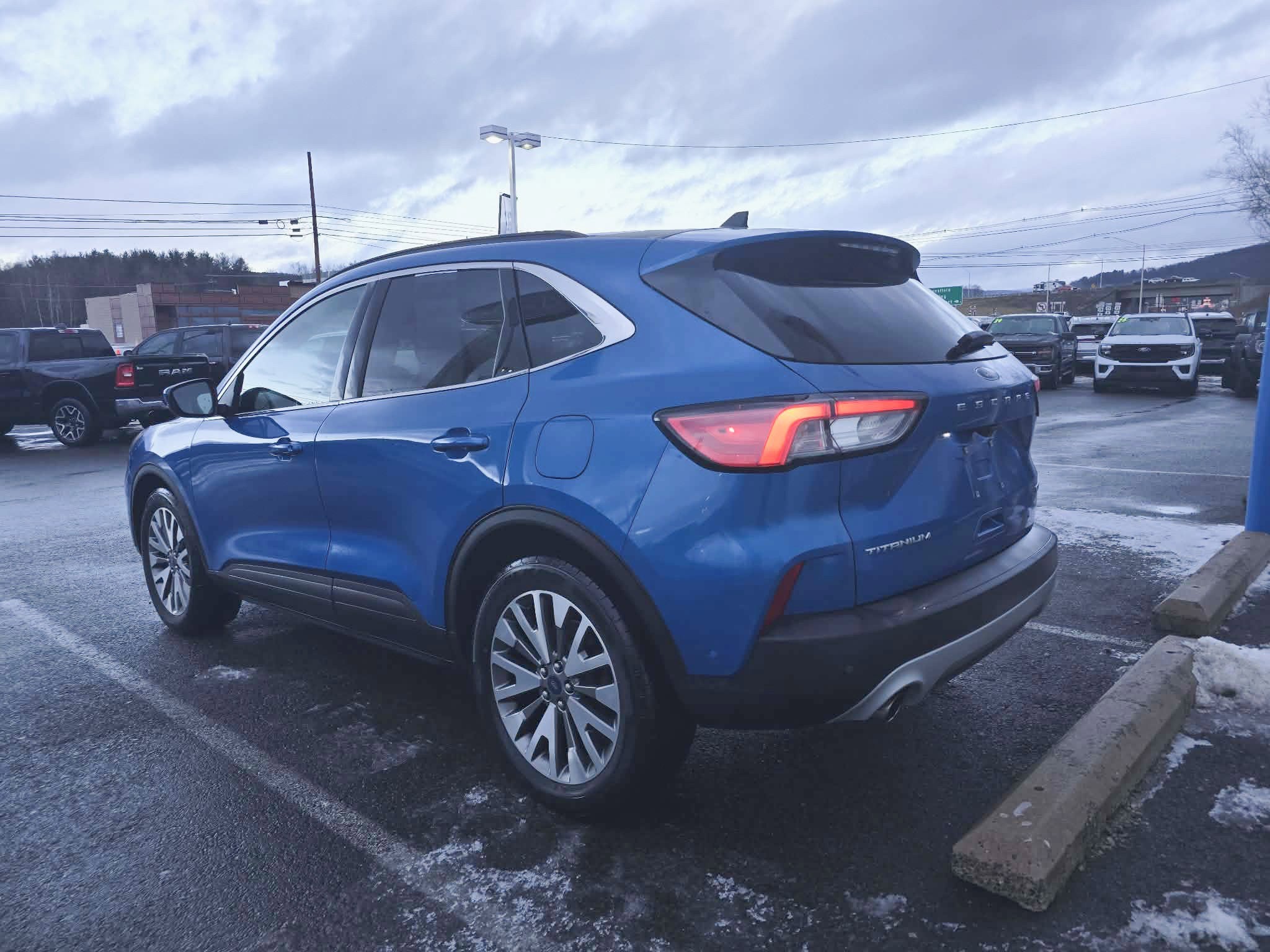 2021 Ford Escape Titanium Hybrid