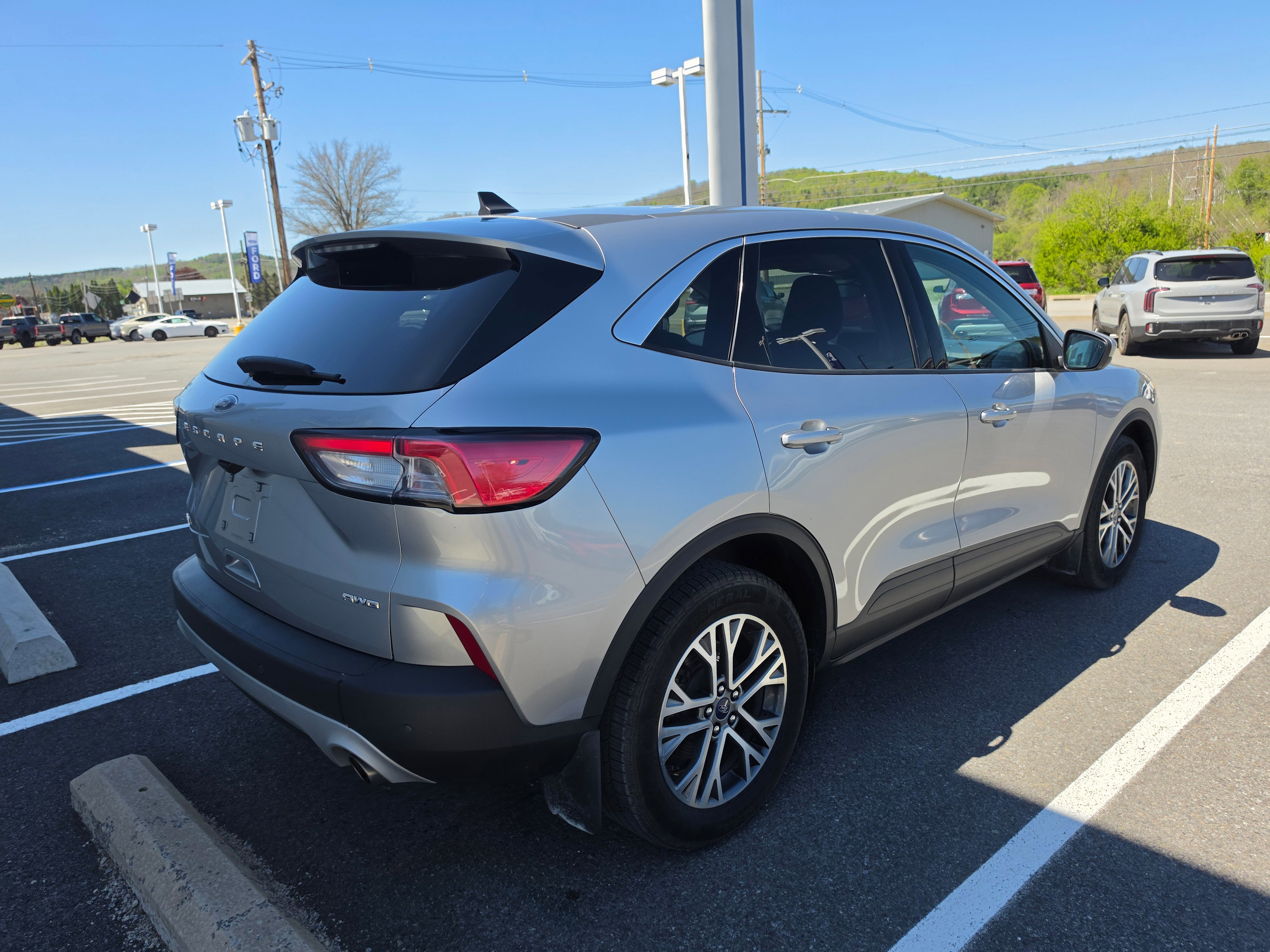 2022 Ford Escape SEL