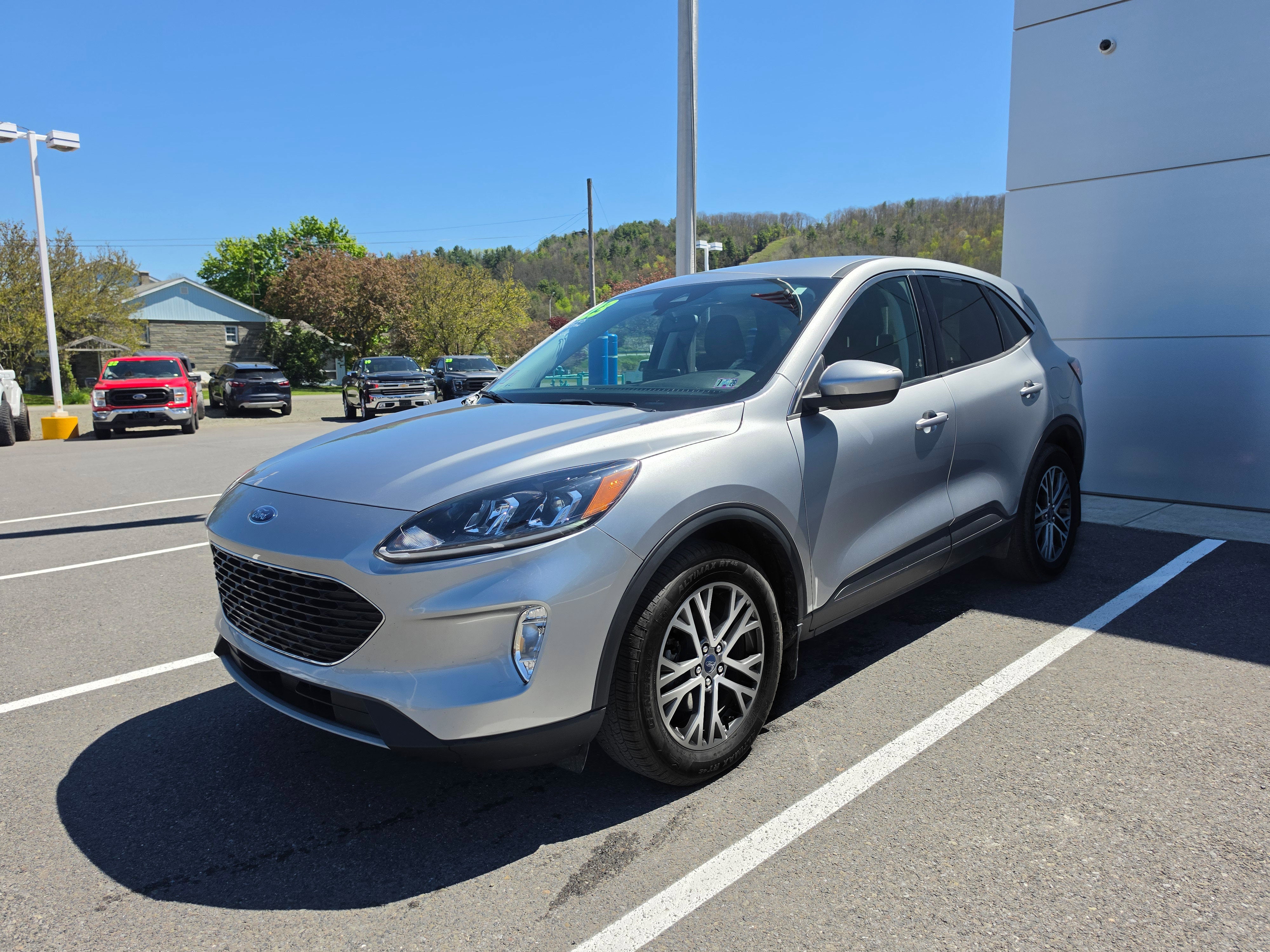 2022 Ford Escape SEL