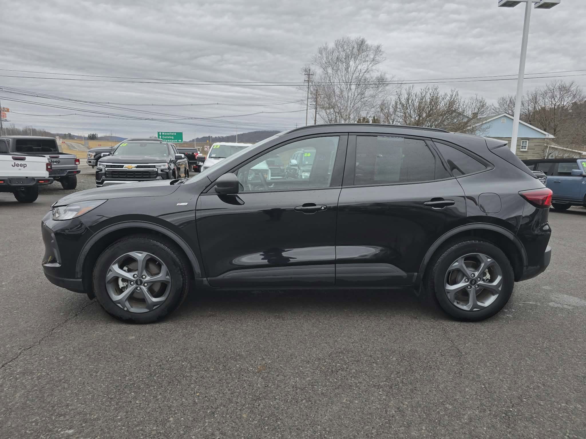 2025 Ford Escape ST-Line