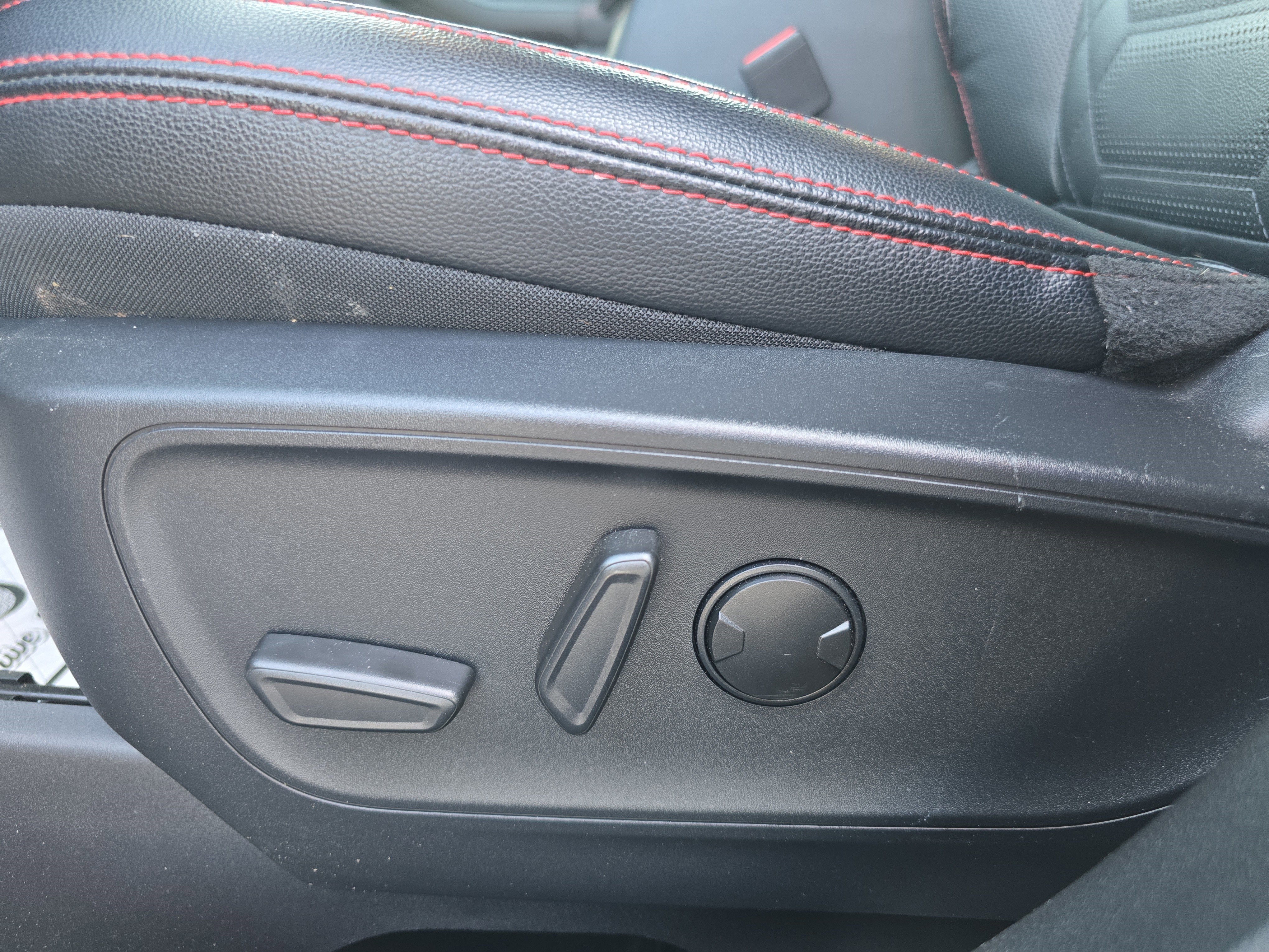 2024 Ford Escape ST-Line Elite